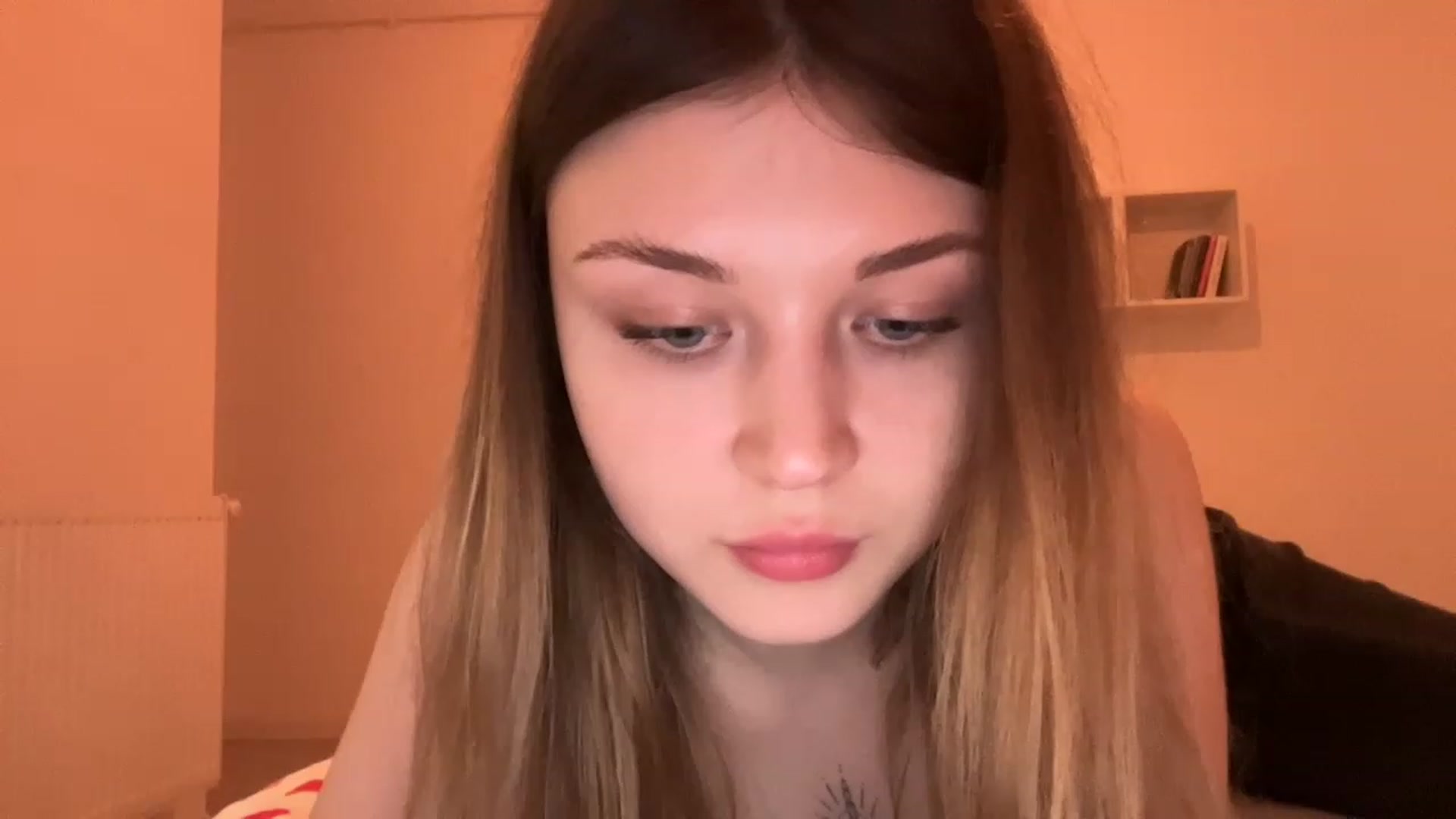 Gallery image thumbnail from Coconut_dream's myfreecams stream on, 05/21/2023, 18:42 image 8 of 20