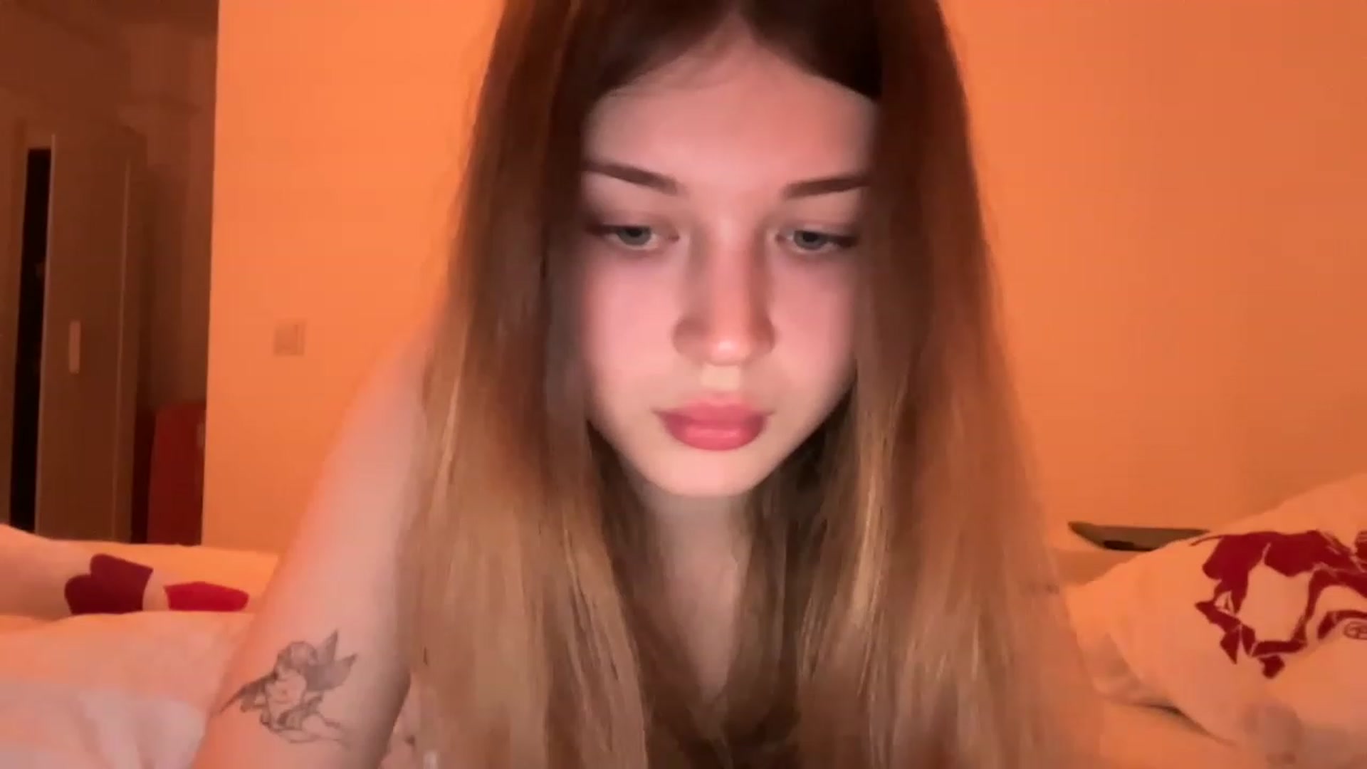 Gallery image thumbnail from Coconut_dream's myfreecams stream on, 05/22/2023, 02:06 image 5 of 20