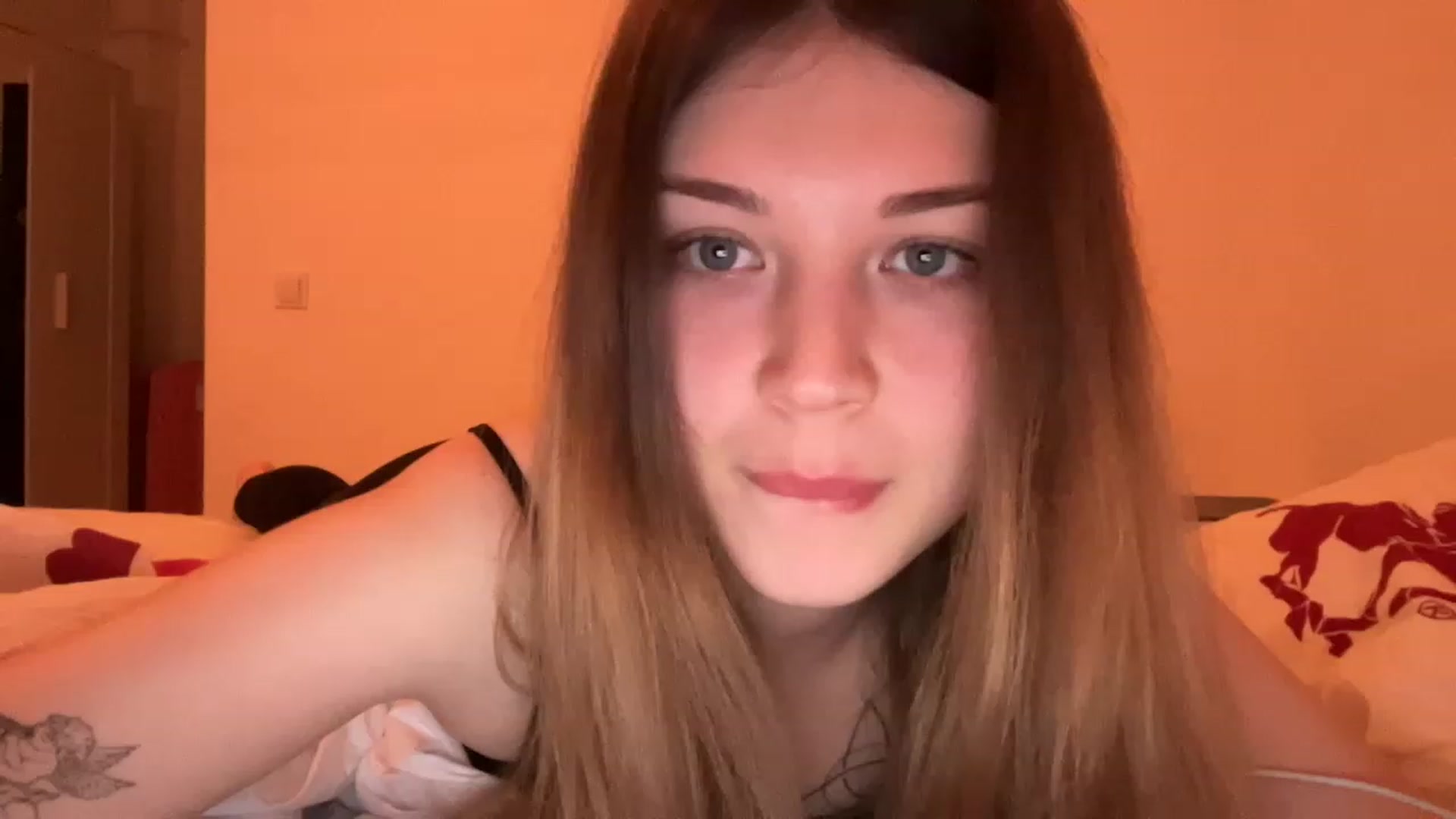 Gallery image thumbnail from Coconut_dream's myfreecams stream on, 05/22/2023, 02:06 image 8 of 20