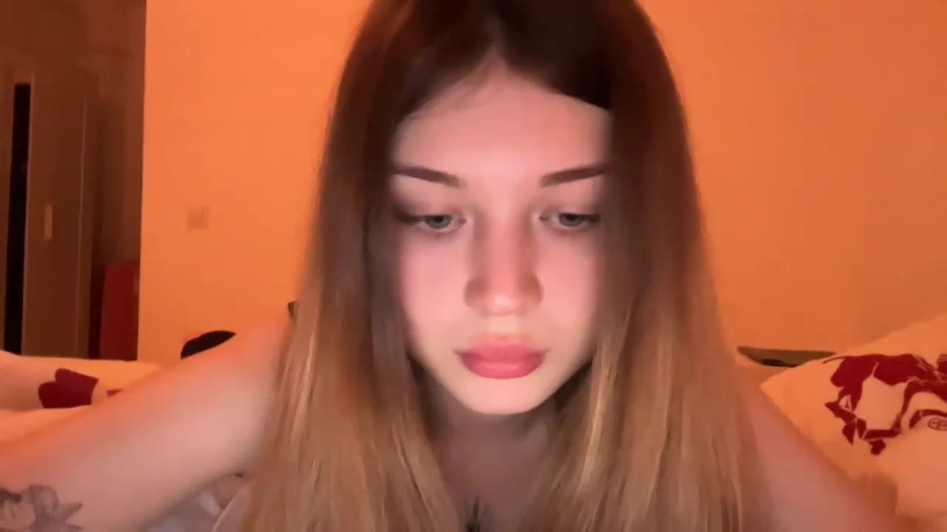 Gallery image thumbnail from Coconut_dream's myfreecams stream on, 05/22/2023, 02:06 image 6 of 20