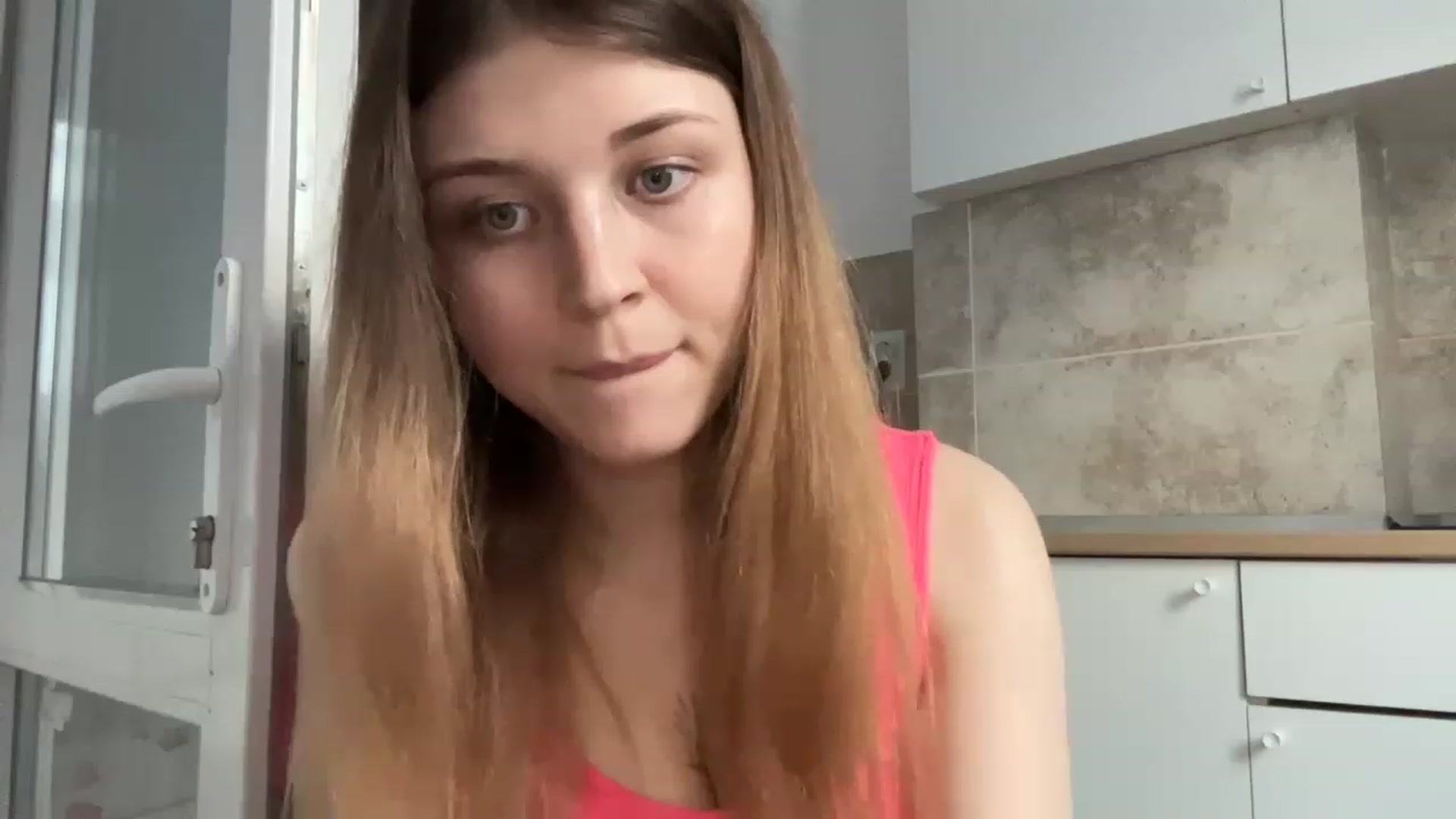Gallery image thumbnail from Coconut_dream's myfreecams stream on, 05/22/2023, 16:17 image 7 of 20