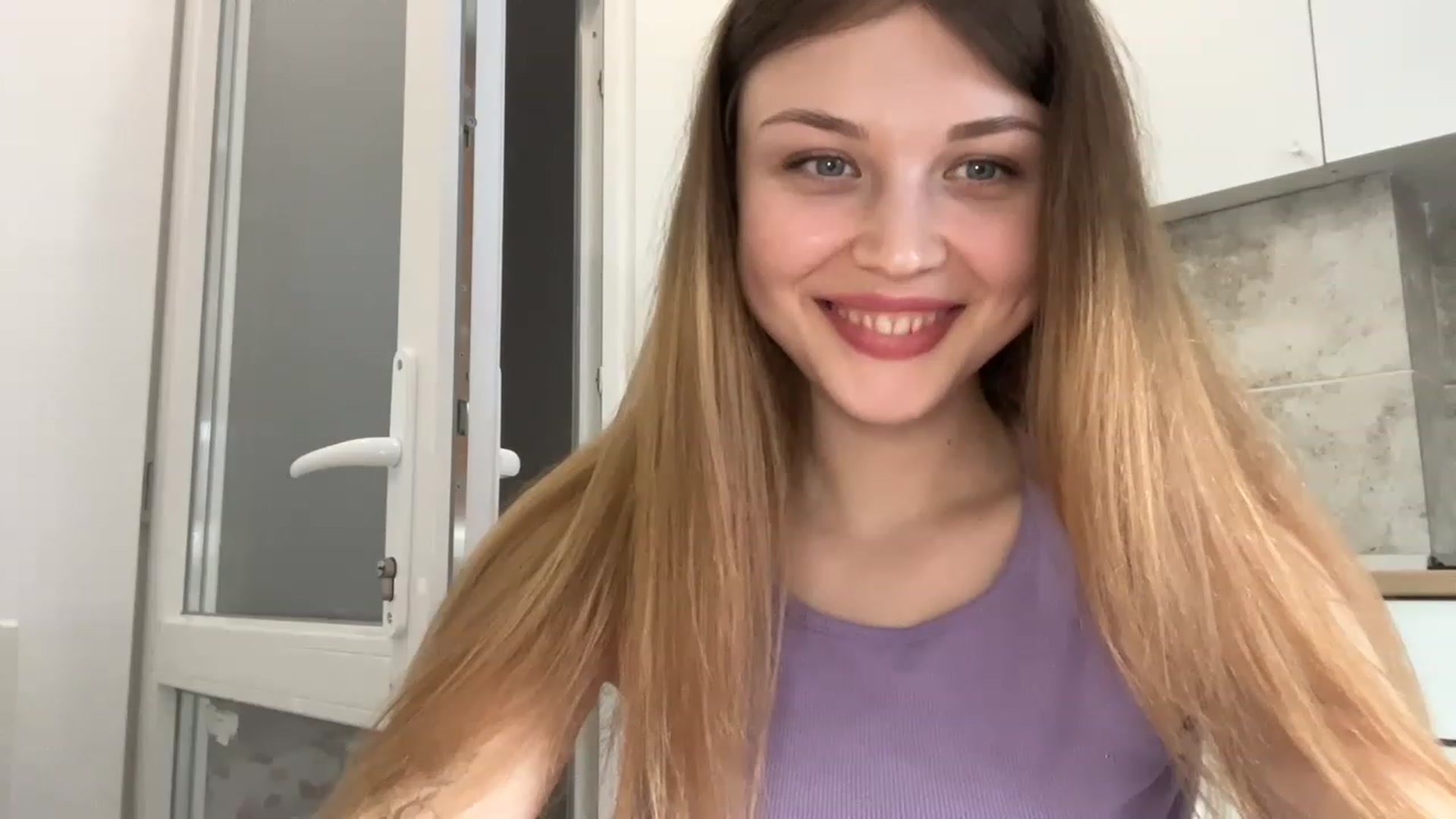 Gallery image thumbnail from Coconut_dream's myfreecams stream on, 05/25/2023, 15:47 image 11 of 20