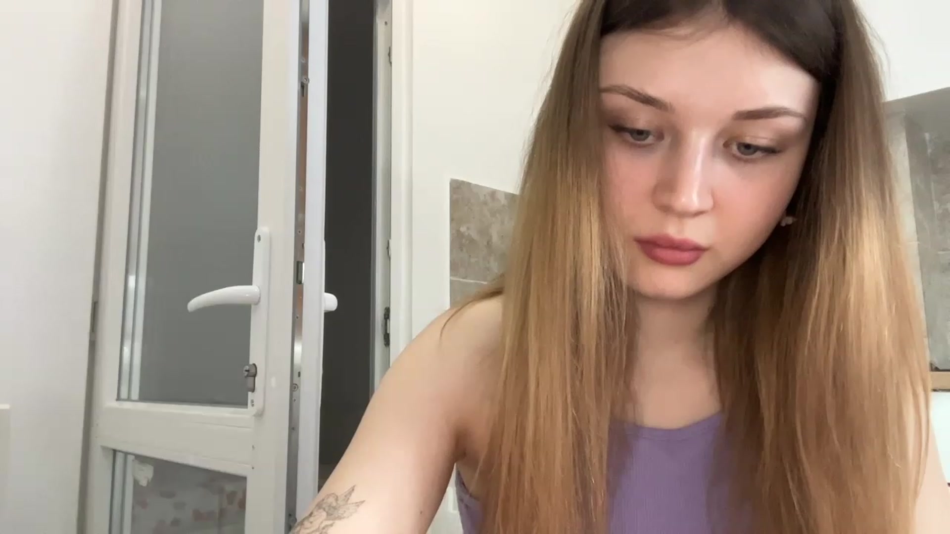 Gallery image thumbnail from Coconut_dream's myfreecams stream on, 05/25/2023, 15:47 image 17 of 20