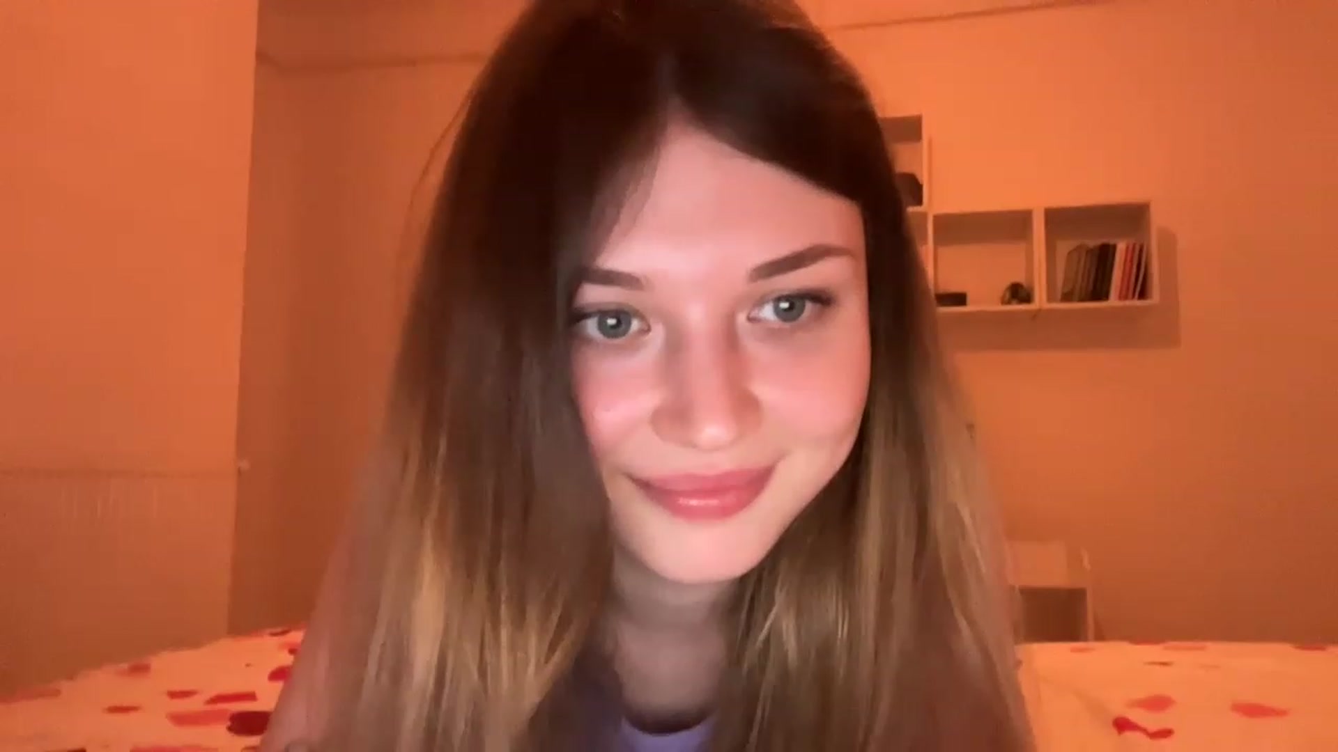 Gallery image thumbnail from Coconut_dream's myfreecams stream on, 05/25/2023, 20:12 image 18 of 20