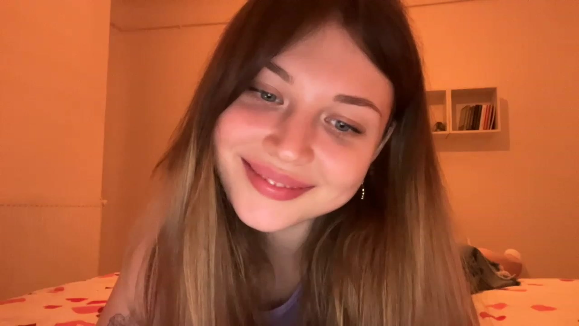Gallery image thumbnail from Coconut_dream's myfreecams stream on, 05/25/2023, 20:12 image 2 of 20