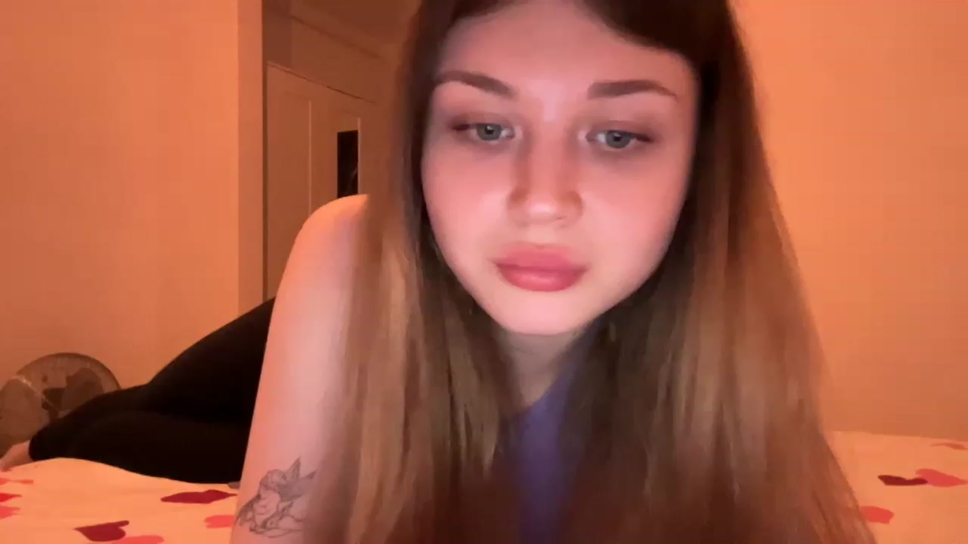 Gallery image thumbnail from Coconut_dream's myfreecams stream on, 05/26/2023, 18:54 image 5 of 20