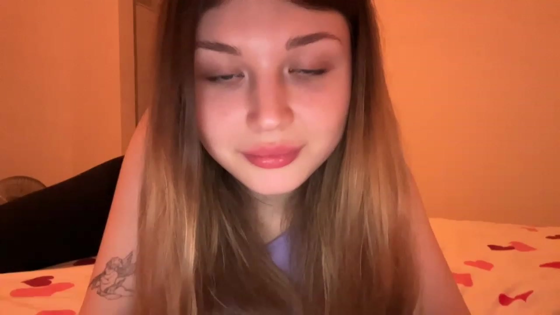 Gallery image thumbnail from Coconut_dream's myfreecams stream on, 05/26/2023, 18:54 image 2 of 20