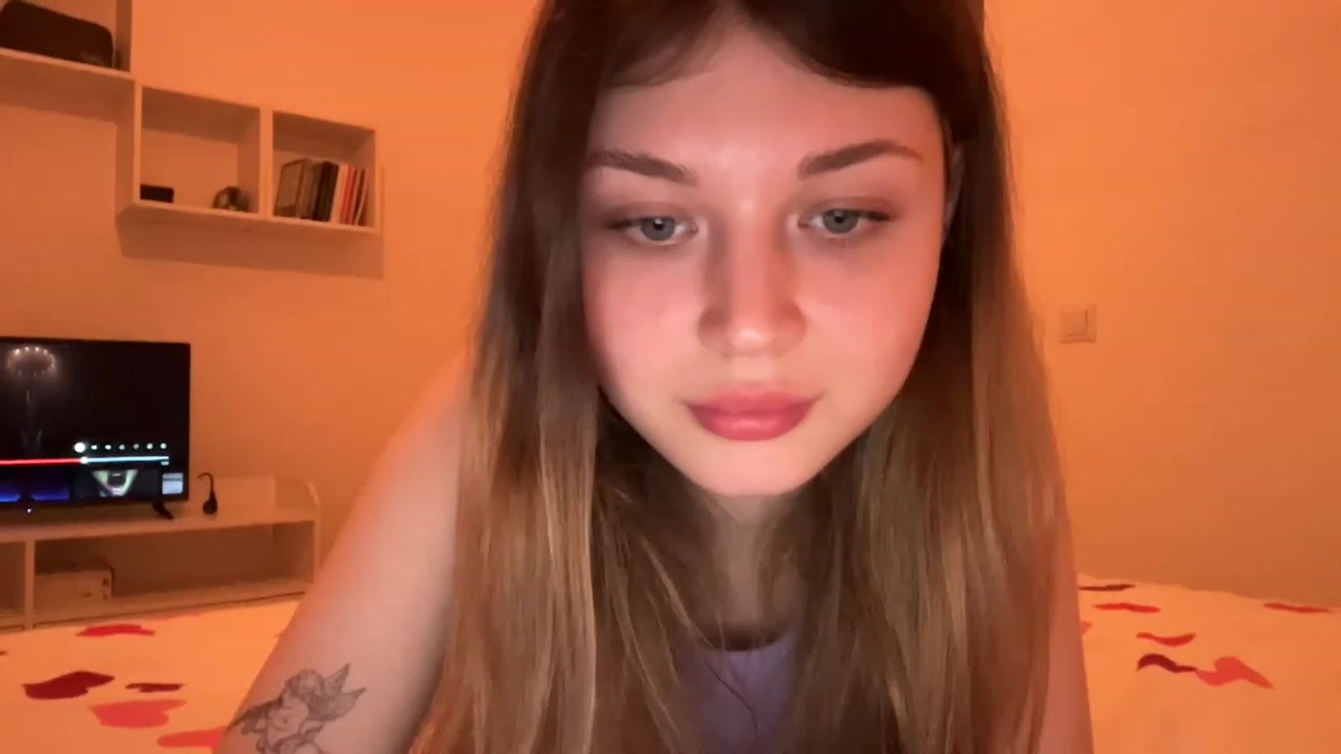 Gallery image thumbnail from Coconut_dream's myfreecams stream on, 05/26/2023, 19:15 image 13 of 20