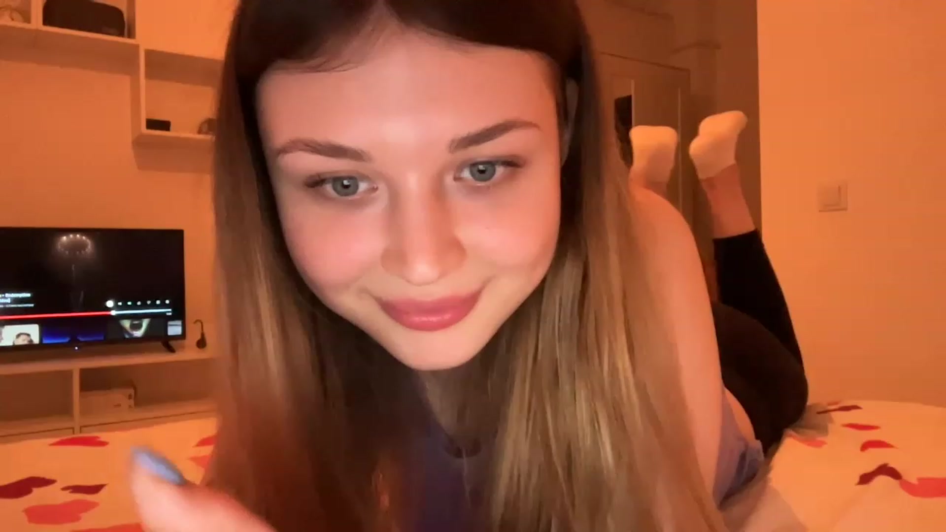 Gallery image thumbnail from Coconut_dream's myfreecams stream on, 05/26/2023, 20:10 image 8 of 20
