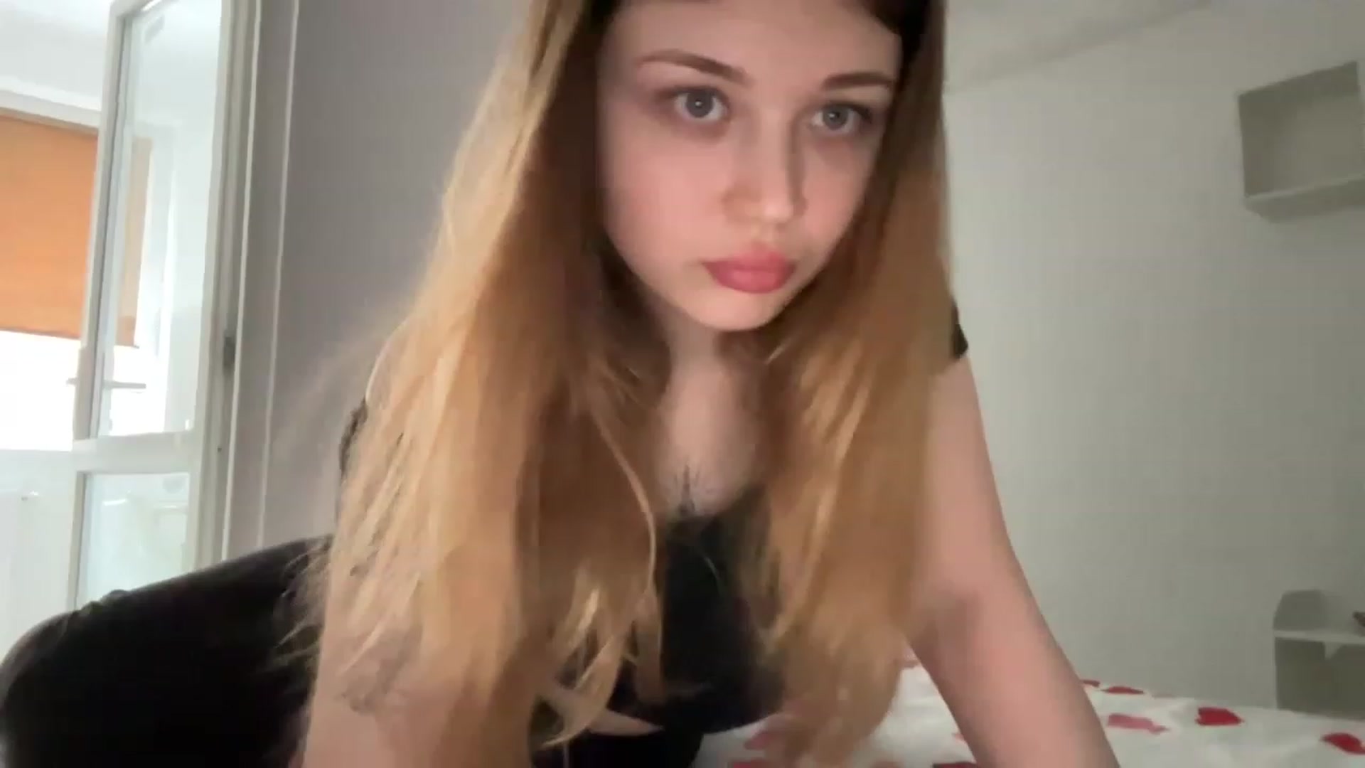 Gallery image thumbnail from Coconut_dream's myfreecams stream on, 05/27/2023, 09:16 image 19 of 20