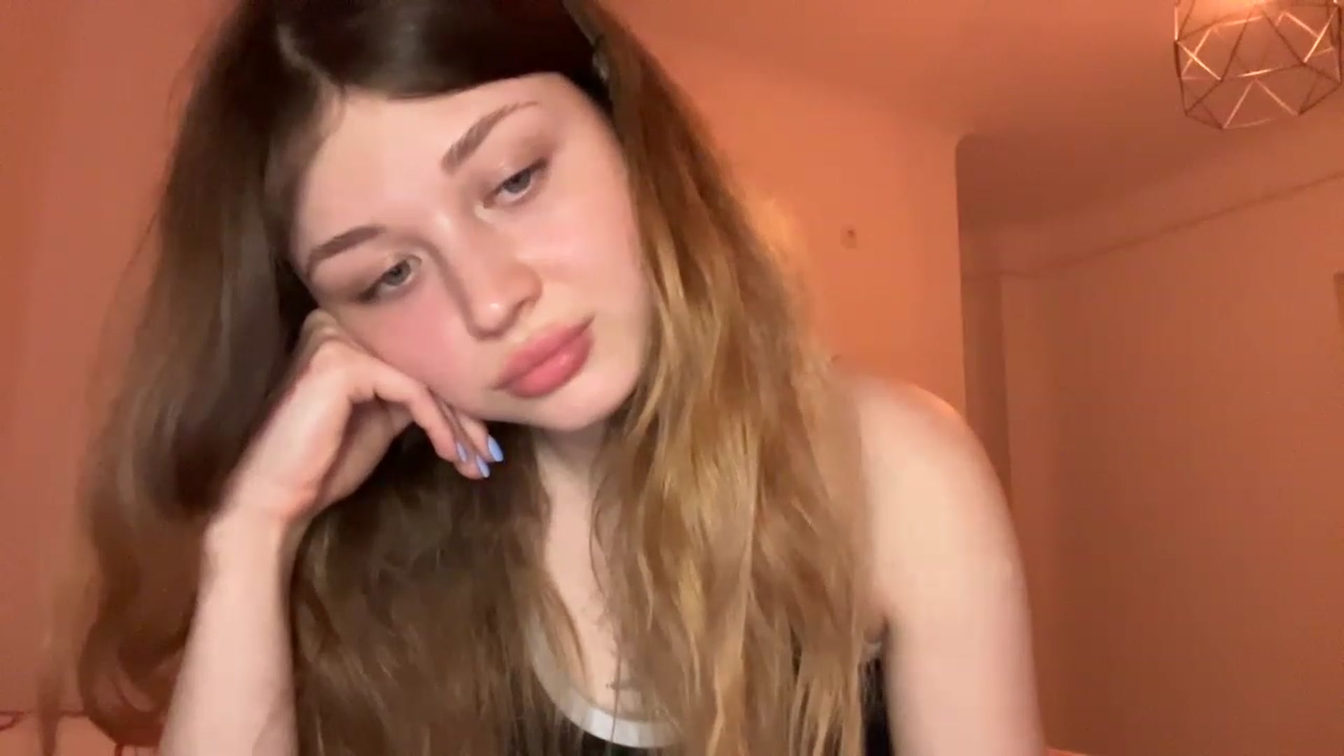 Gallery image thumbnail from Coconut_dream's myfreecams stream on, 05/27/2023, 18:11 image 16 of 20