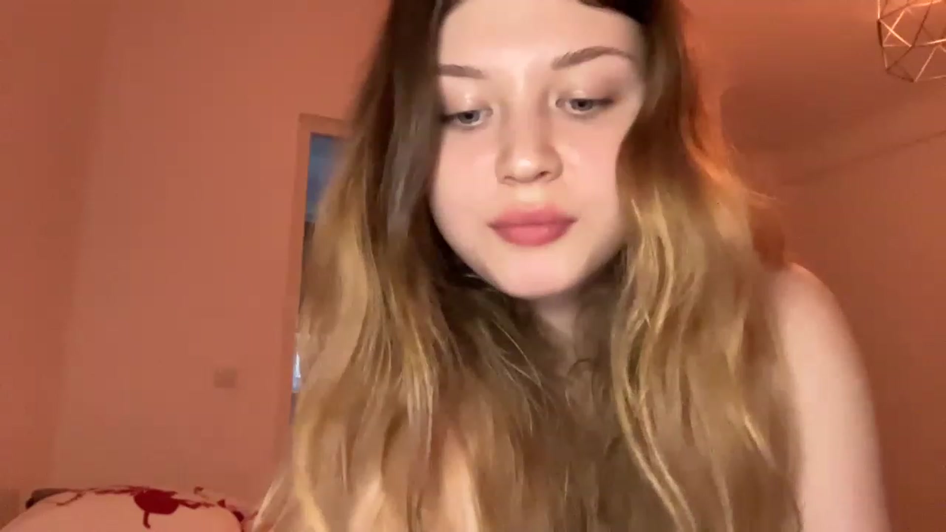 Gallery image thumbnail from Coconut_dream's myfreecams stream on, 05/27/2023, 18:11 image 7 of 20