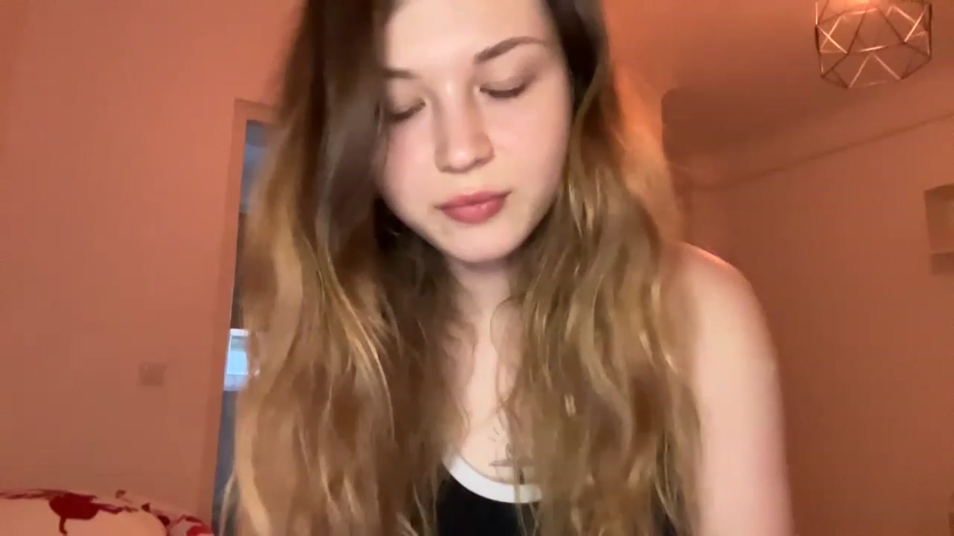 Gallery image thumbnail from Coconut_dream's myfreecams stream on, 05/27/2023, 18:11 image 4 of 20
