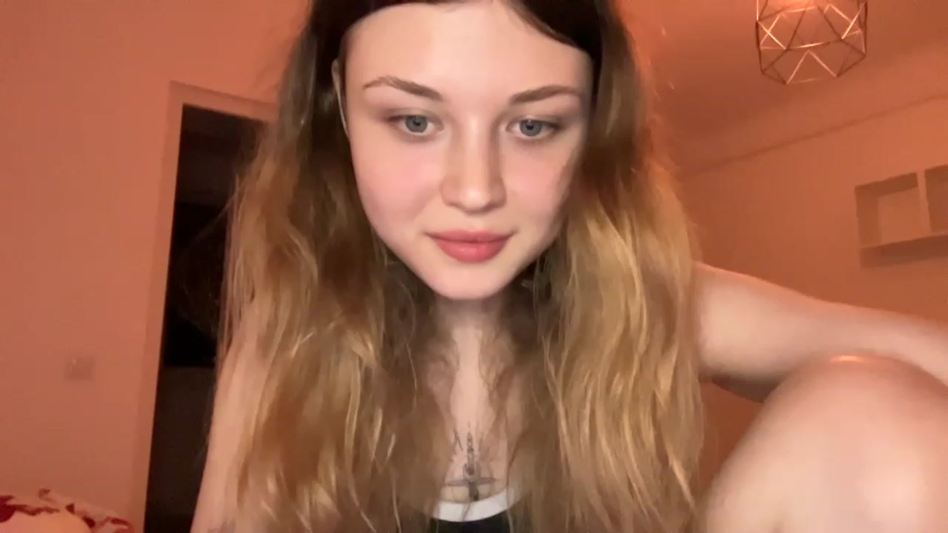 Gallery image thumbnail from Coconut_dream's myfreecams stream on, 05/27/2023, 19:19 image 13 of 20