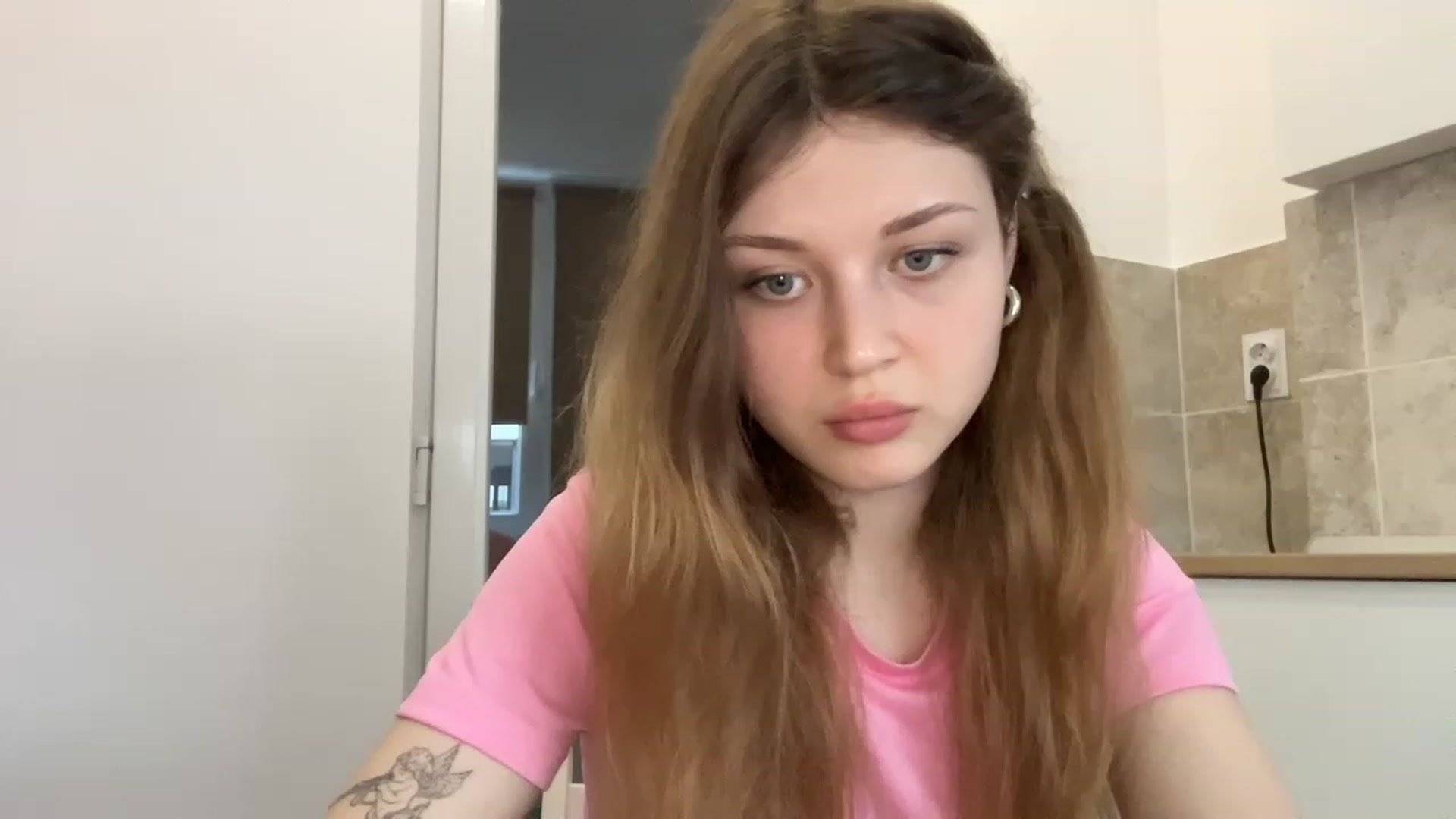 Gallery image thumbnail from Coconut_dream's myfreecams stream on, 05/28/2023, 15:30 image 16 of 20