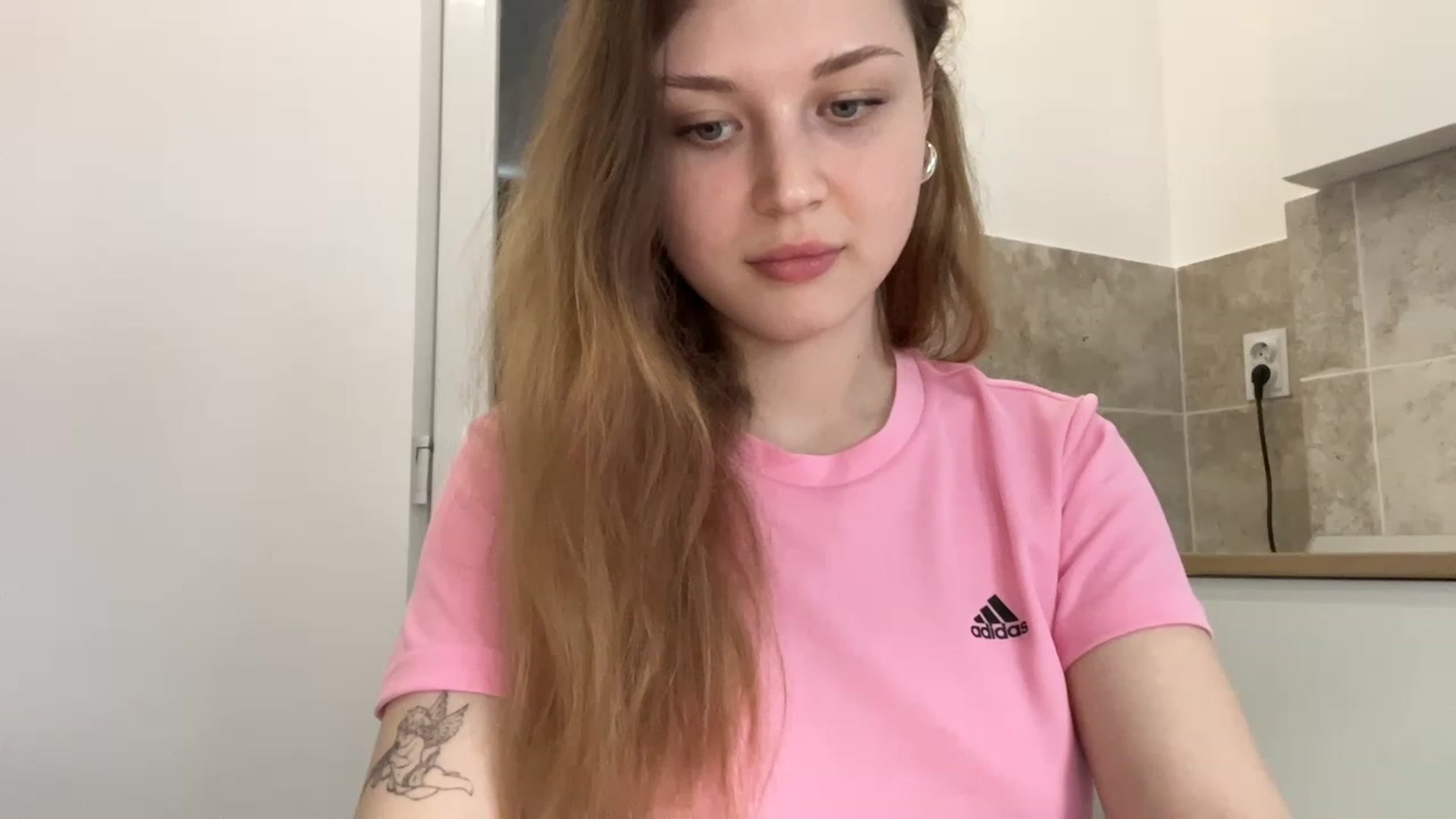 Gallery image thumbnail from Coconut_dream's myfreecams stream on, 05/28/2023, 15:49 image 12 of 20