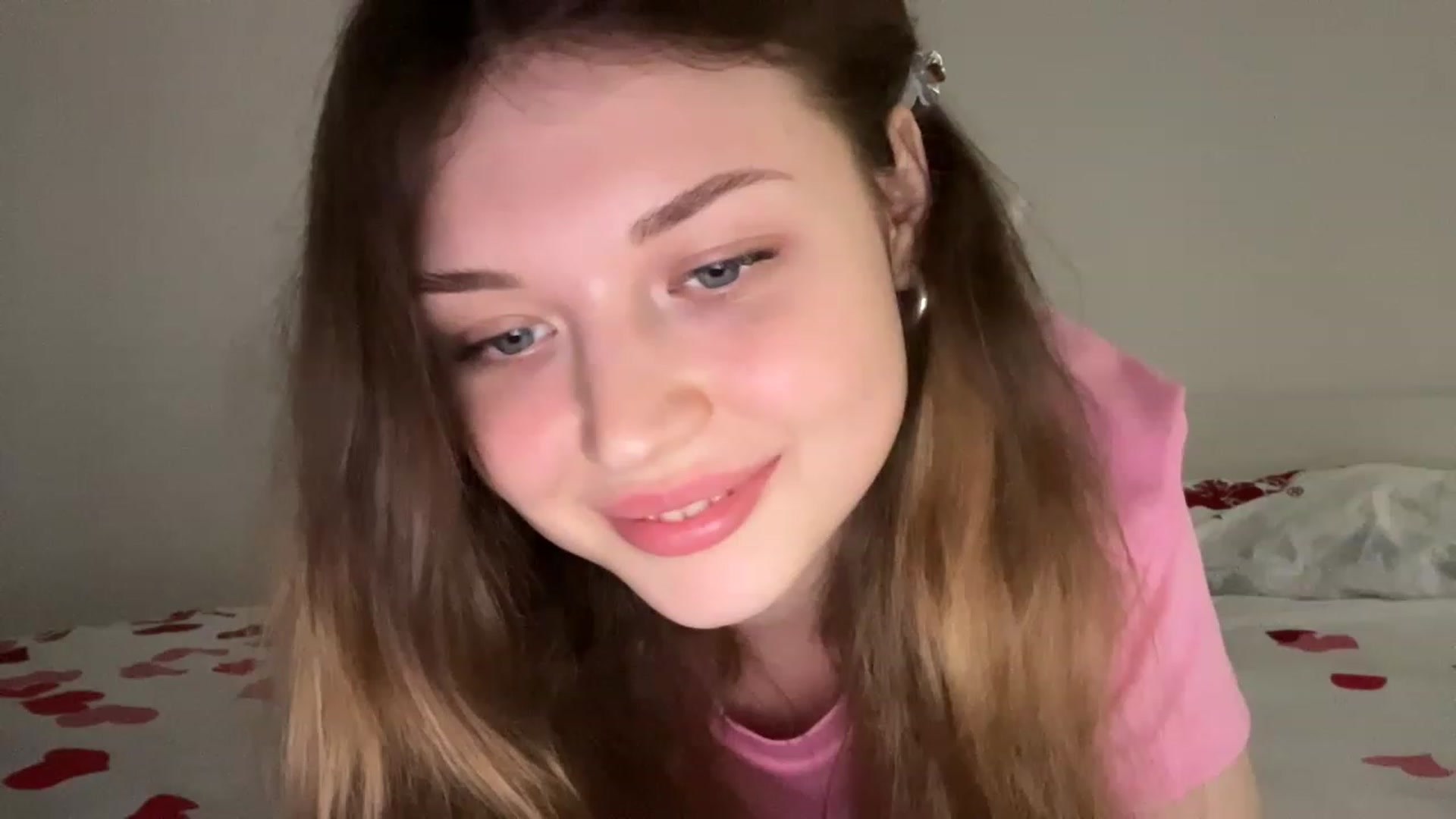 Gallery image thumbnail from Coconut_dream's myfreecams stream on, 05/28/2023, 17:01 image 11 of 20