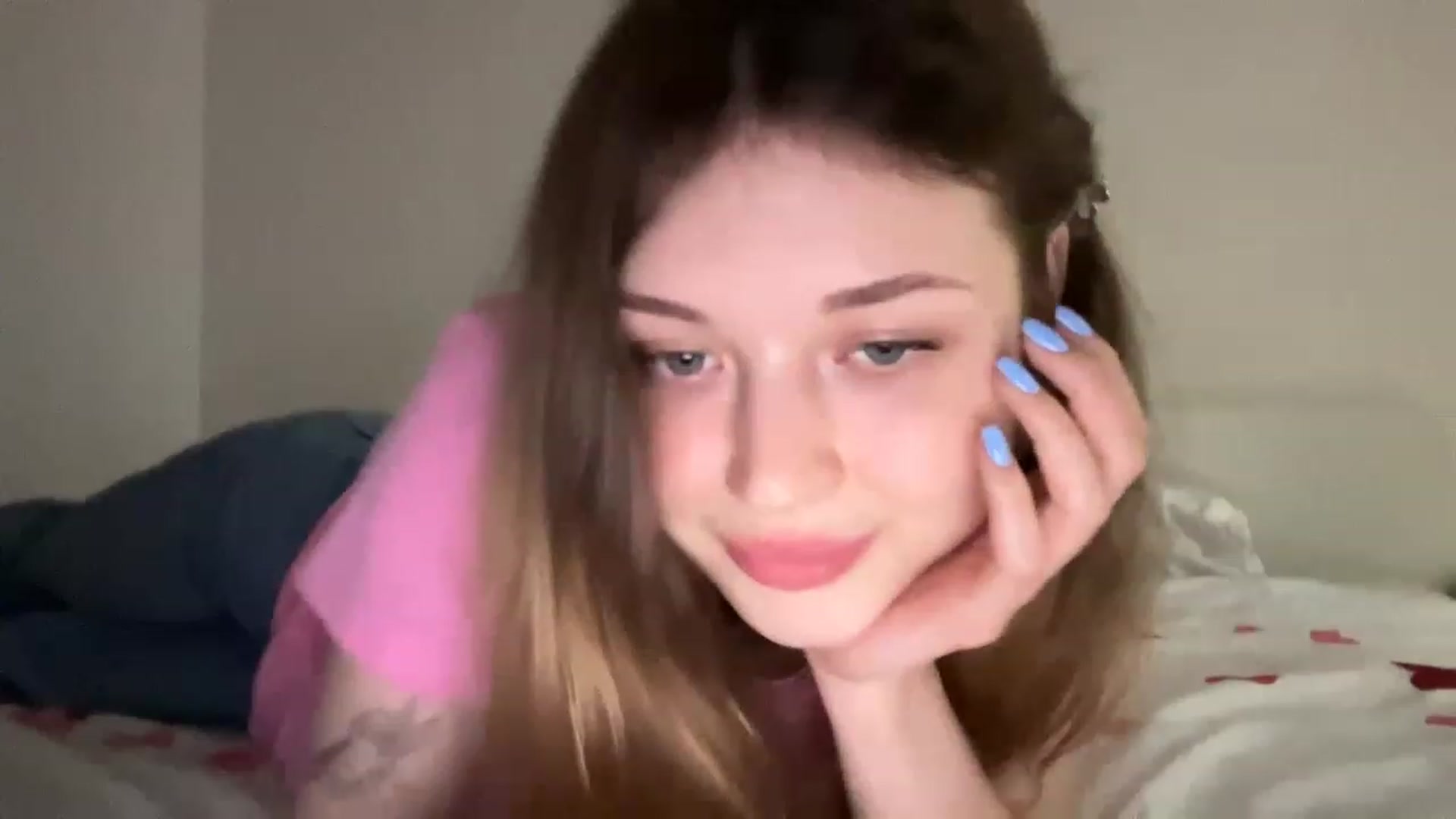 Gallery image thumbnail from Coconut_dream's myfreecams stream on, 05/28/2023, 17:01 image 17 of 20