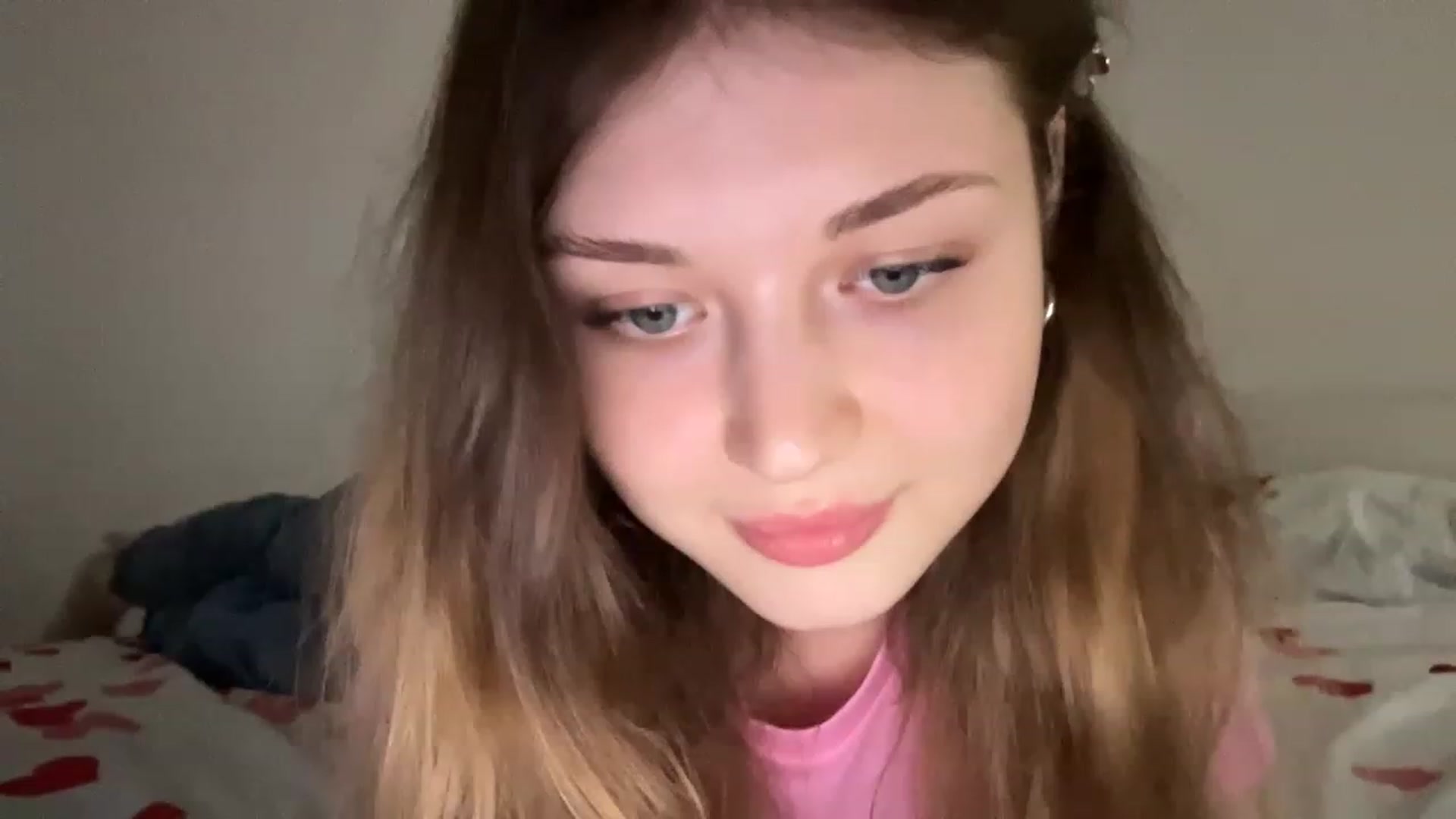 Gallery image thumbnail from Coconut_dream's myfreecams stream on, 05/28/2023, 17:01 image 15 of 20