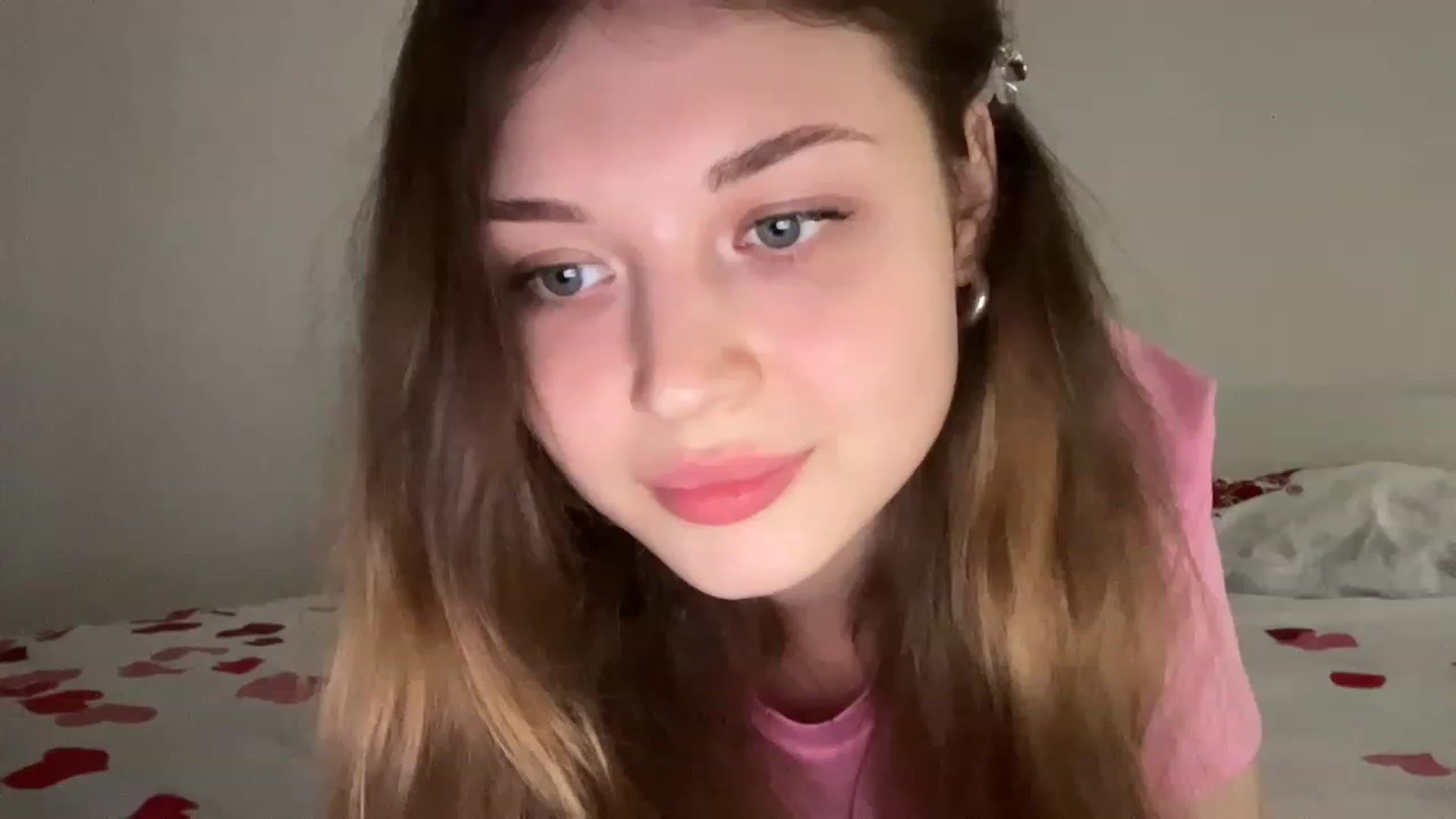 Gallery image thumbnail from Coconut_dream's myfreecams stream on, 05/28/2023, 17:01 image 9 of 20