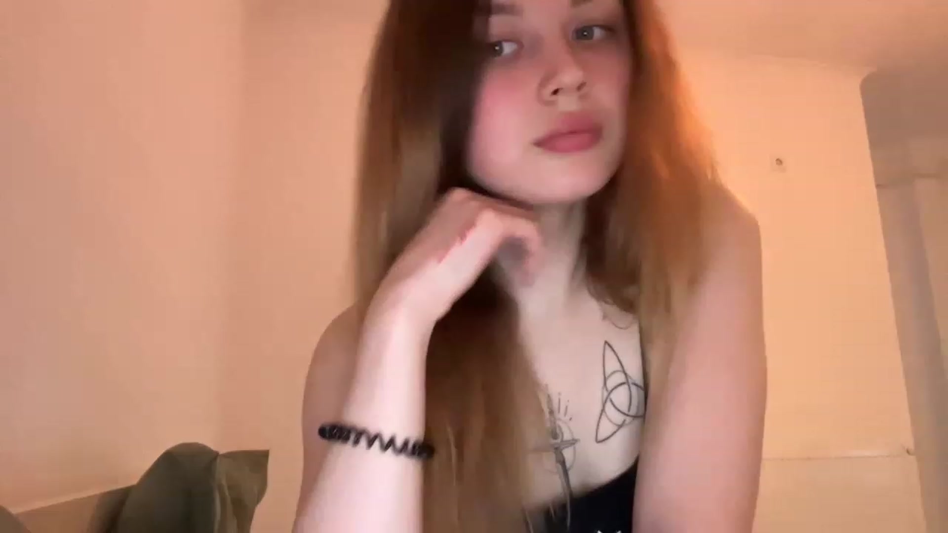 Gallery image thumbnail from Coconut_dream's myfreecams stream on, 05/31/2023, 15:30 image 6 of 20