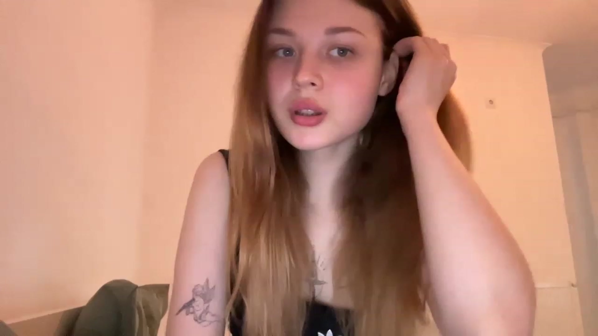 Gallery image thumbnail from Coconut_dream's myfreecams stream on, 05/31/2023, 15:30 image 7 of 20