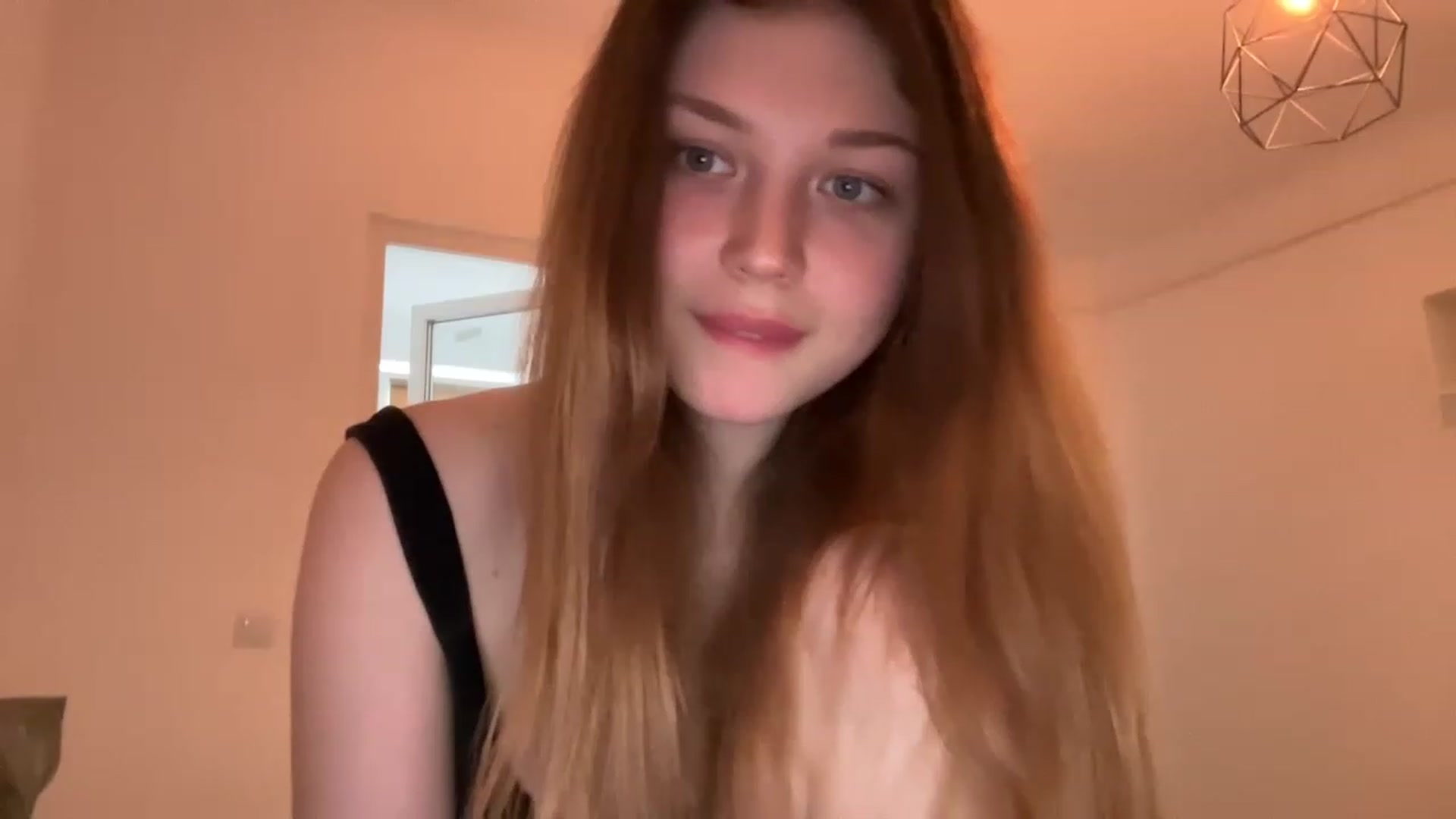 Gallery image thumbnail from Coconut_dream's myfreecams stream on, 05/31/2023, 15:30 image 10 of 20