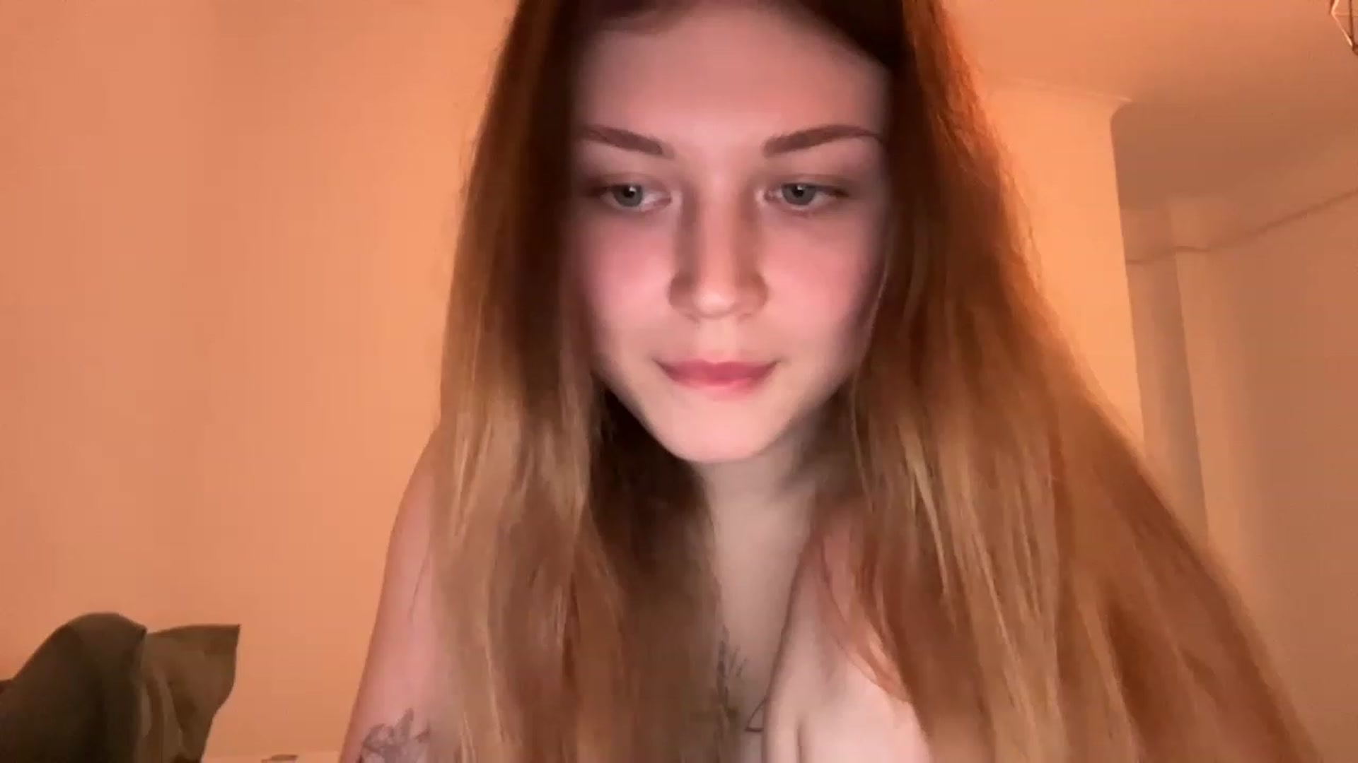 Gallery image thumbnail from Coconut_dream's myfreecams stream on, 05/31/2023, 16:24 image 8 of 20