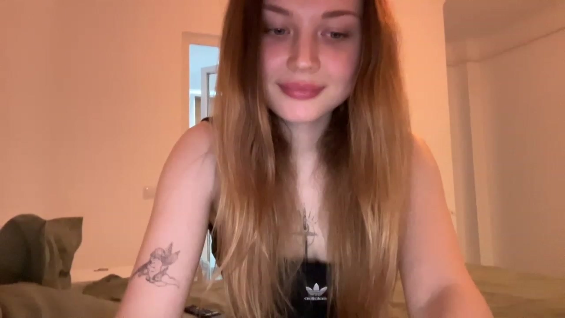 Gallery image thumbnail from Coconut_dream's myfreecams stream on, 05/31/2023, 16:24 image 3 of 20