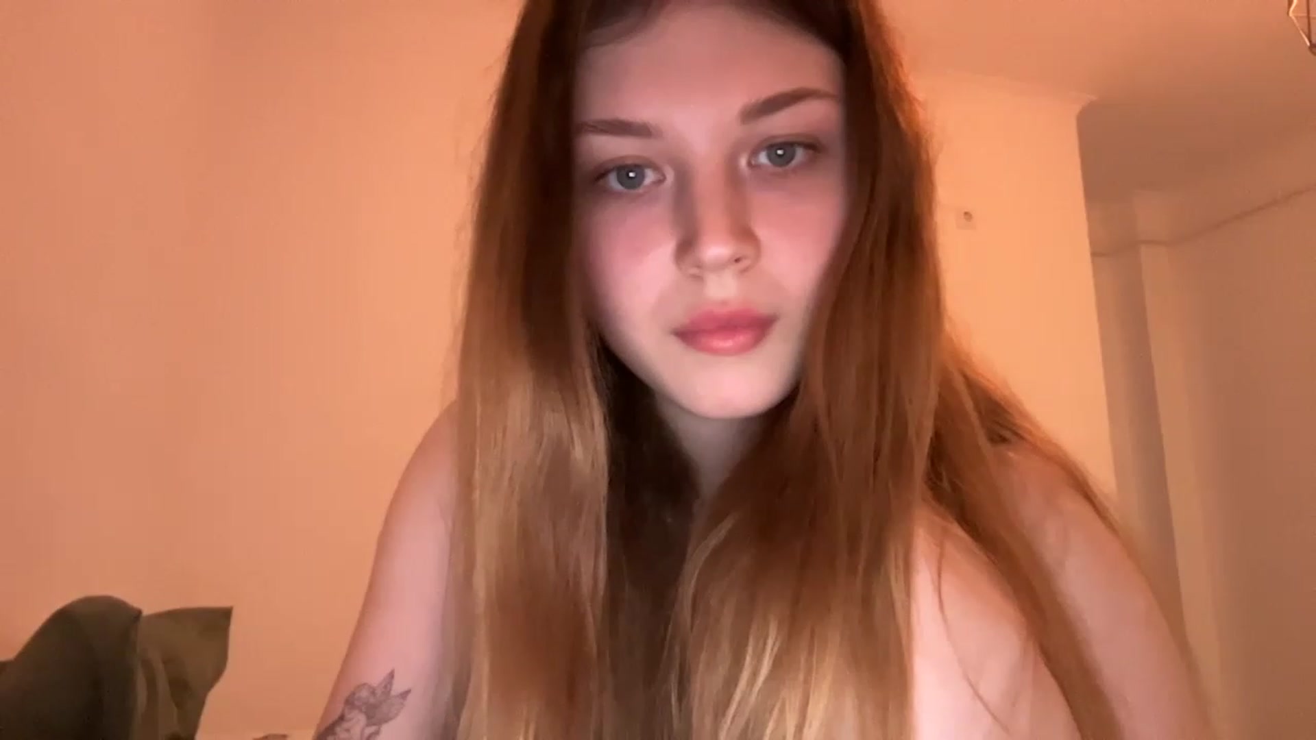 Gallery image thumbnail from Coconut_dream's myfreecams stream on, 05/31/2023, 16:24 image 10 of 20