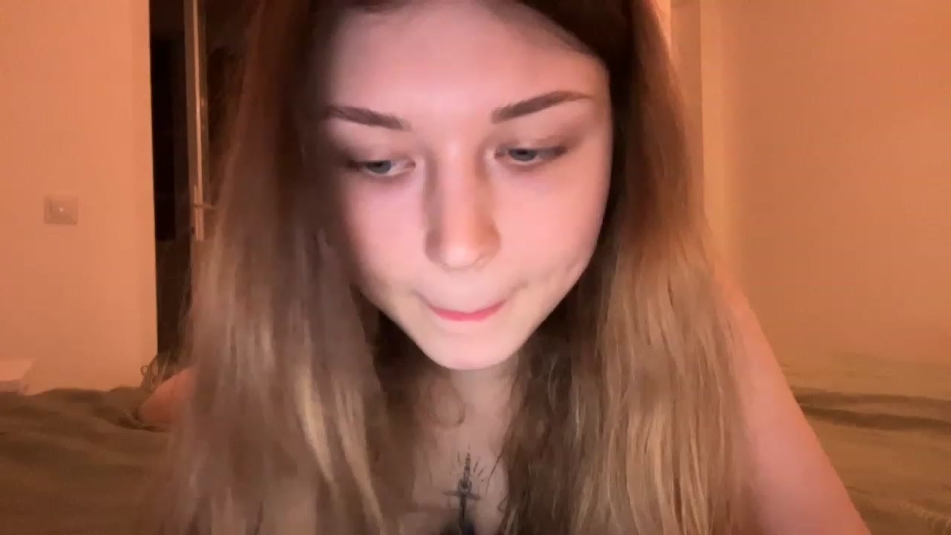 Gallery image thumbnail from Coconut_dream's myfreecams stream on, 05/31/2023, 18:59 image 14 of 20