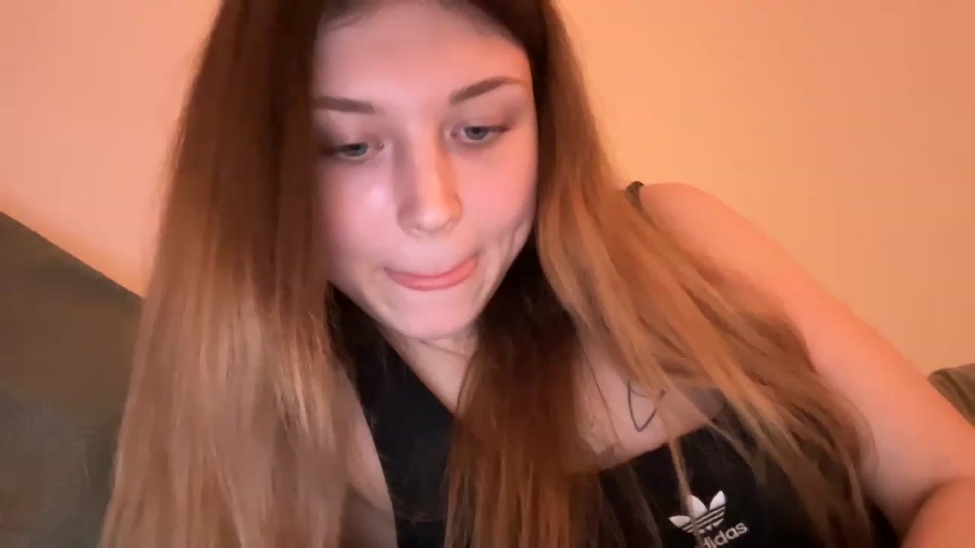Gallery image thumbnail from Coconut_dream's myfreecams stream on, 05/31/2023, 18:59 image 2 of 20