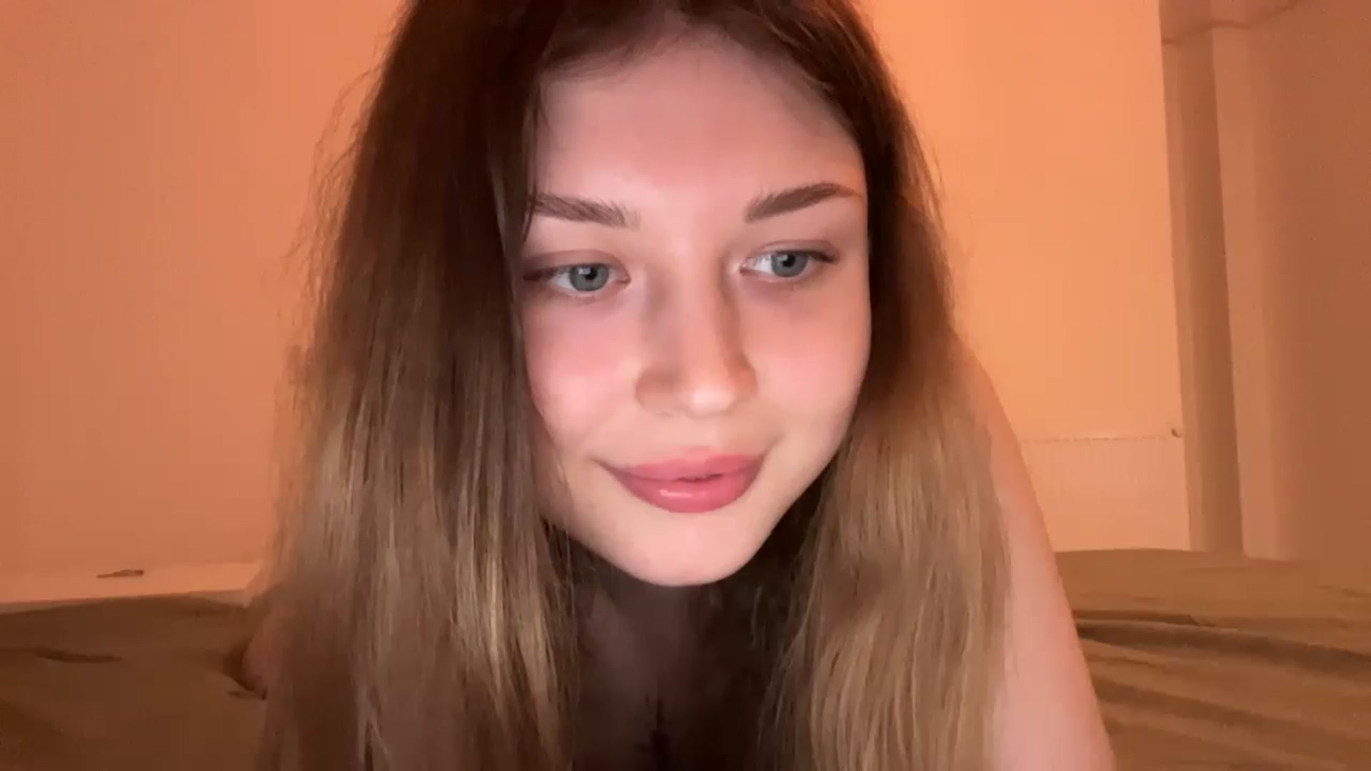Gallery image thumbnail from Coconut_dream's myfreecams stream on, 05/31/2023, 18:59 image 10 of 20