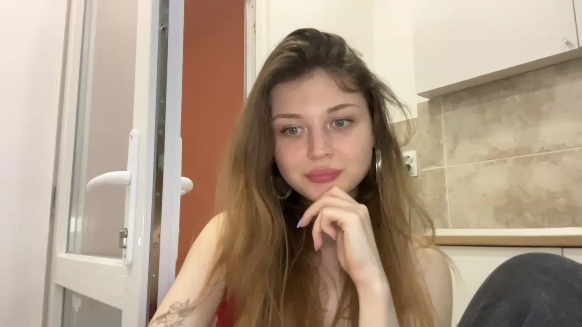Gallery image thumbnail from Coconut_dream's myfreecams stream on, 06/01/2023, 19:14 image 17 of 20