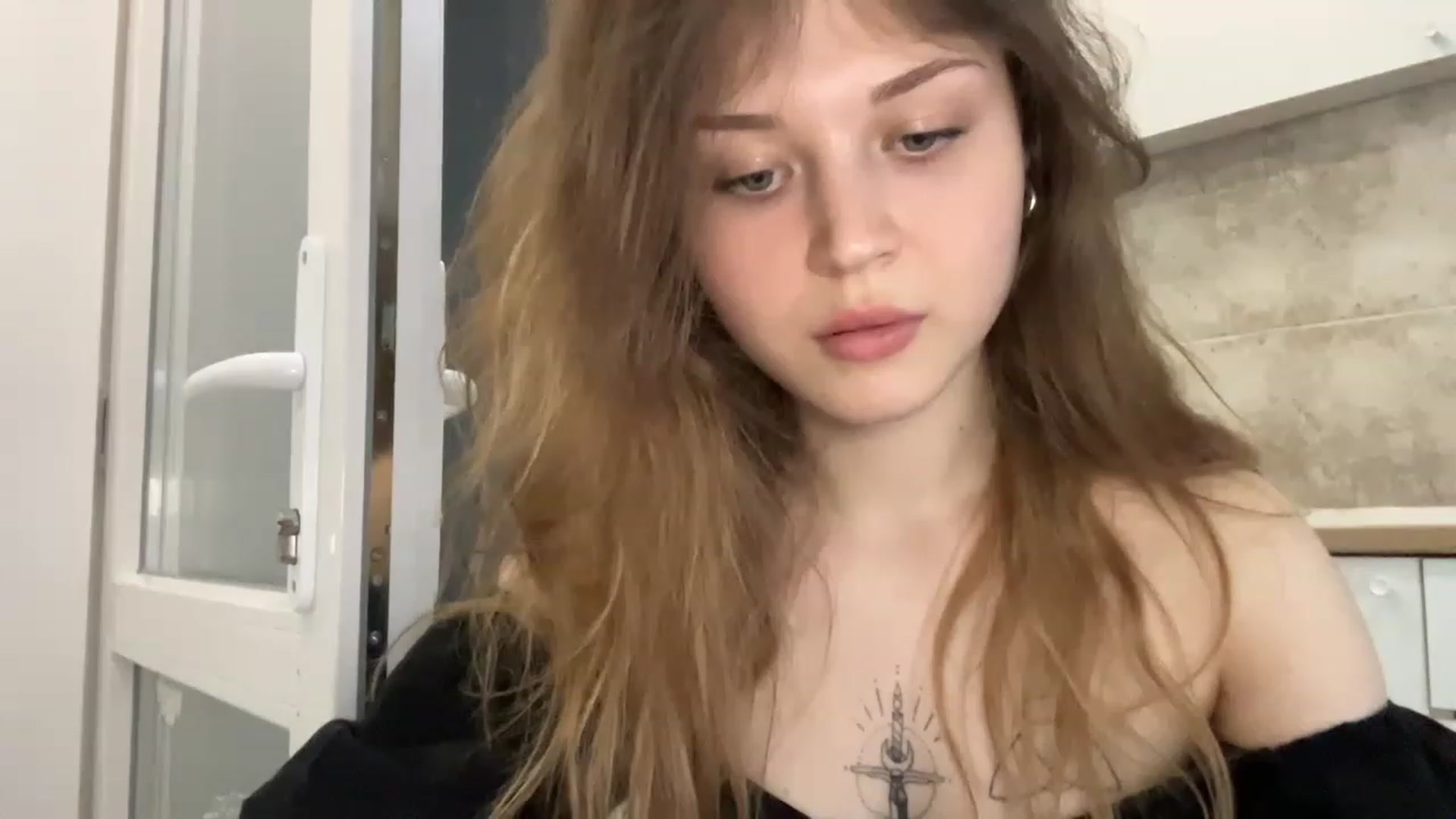 Gallery image thumbnail from Coconut_dream's myfreecams stream on, 06/02/2023, 16:12 image 18 of 20