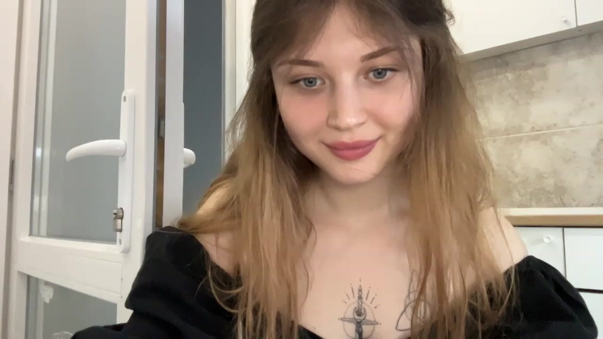 Gallery image thumbnail from Coconut_dream's myfreecams stream on, 06/02/2023, 16:12 image 9 of 20
