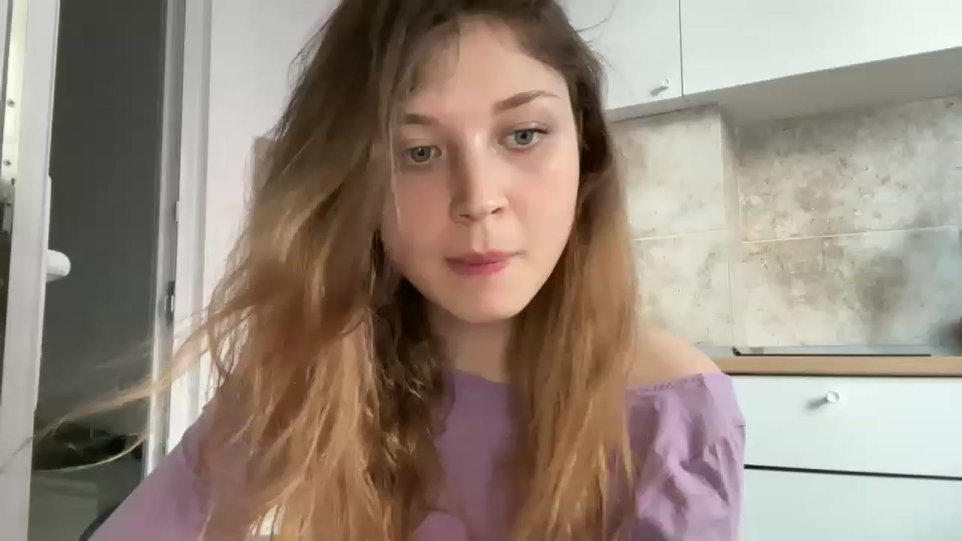 Gallery image thumbnail from Coconut_dream's myfreecams stream on, 06/03/2023, 15:17 image 15 of 20