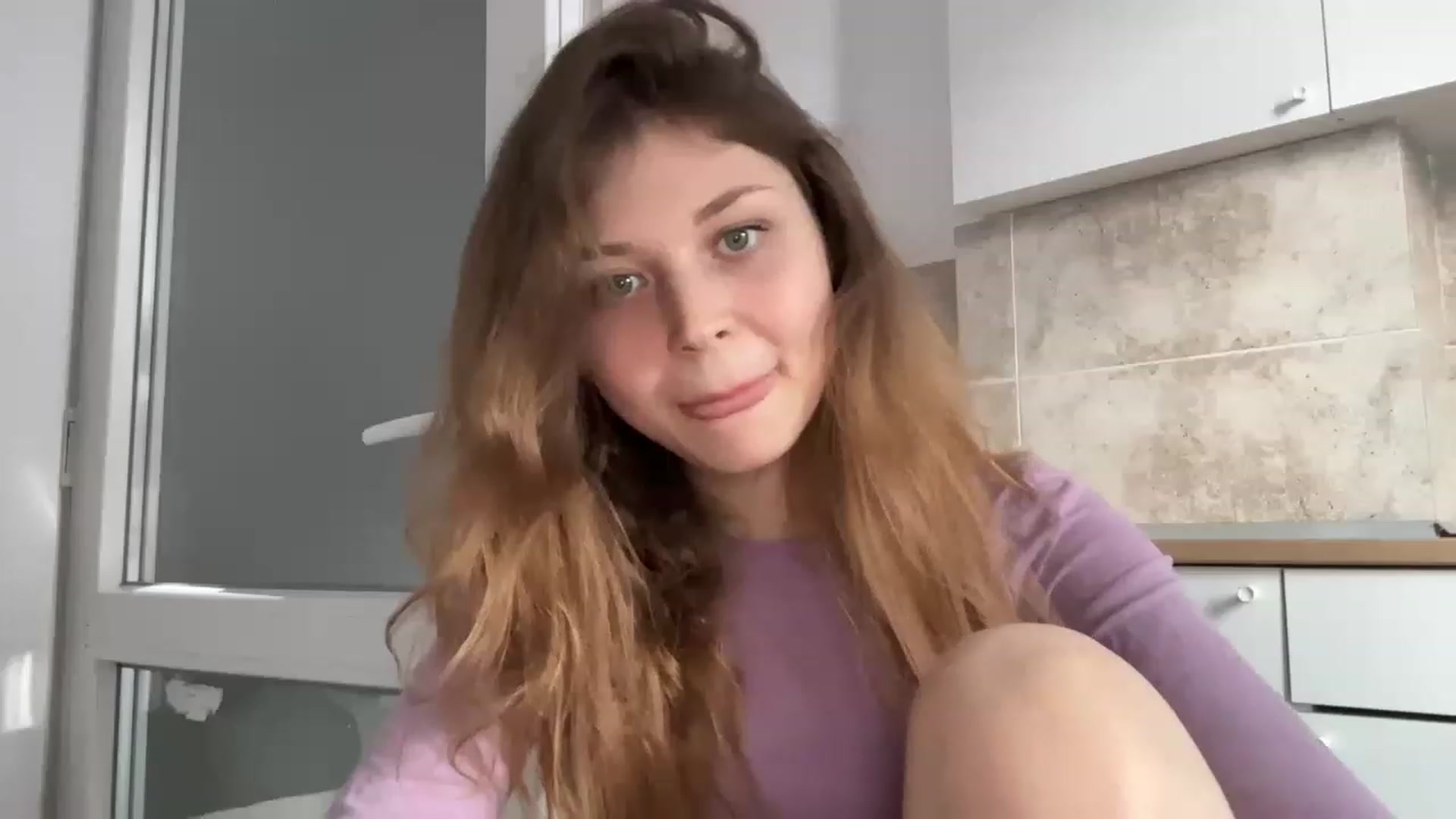 Gallery image thumbnail from Coconut_dream's myfreecams stream on, 06/03/2023, 15:17 image 2 of 20