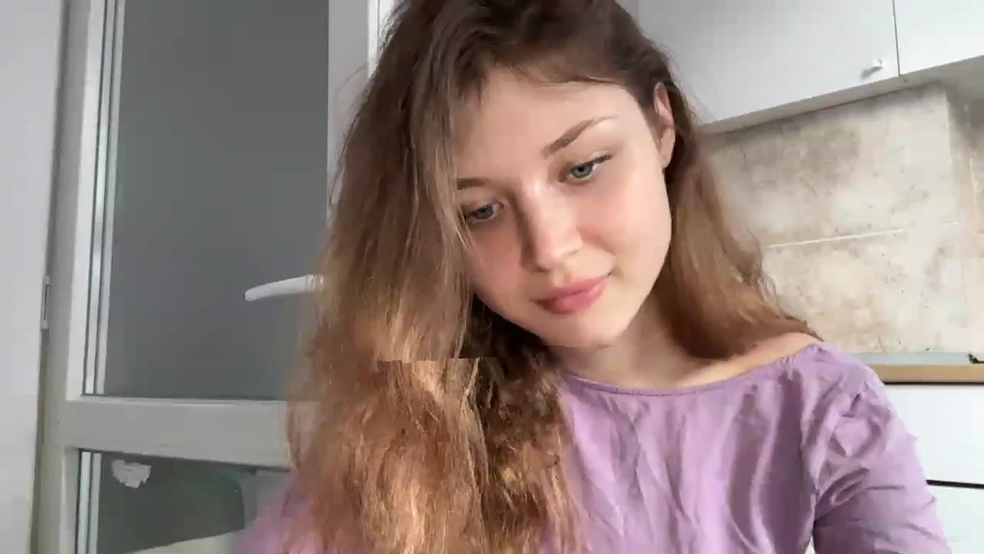 Gallery image thumbnail from Coconut_dream's myfreecams stream on, 06/03/2023, 15:17 image 9 of 20