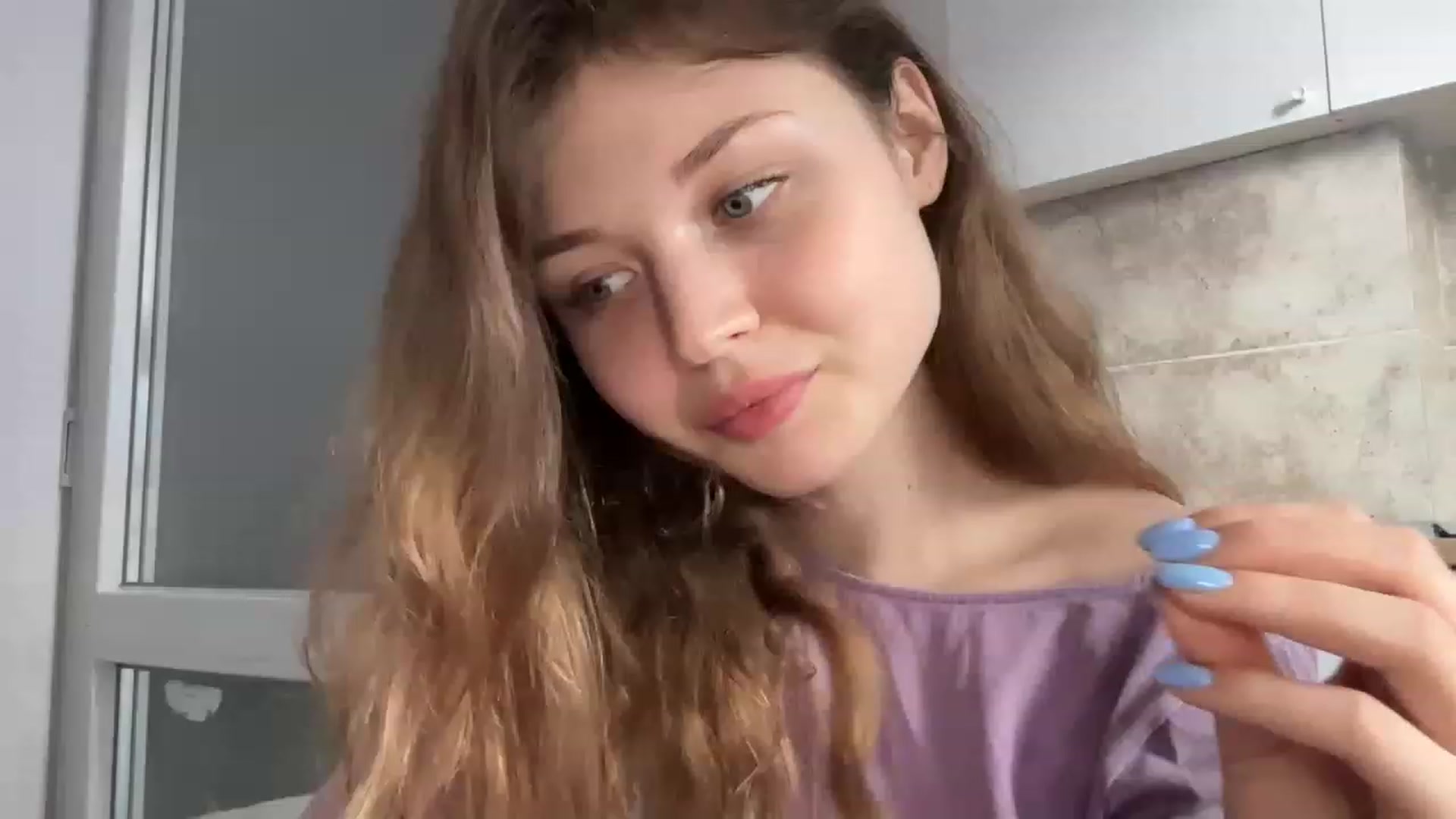 Gallery image thumbnail from Coconut_dream's myfreecams stream on, 06/03/2023, 15:17 image 7 of 20