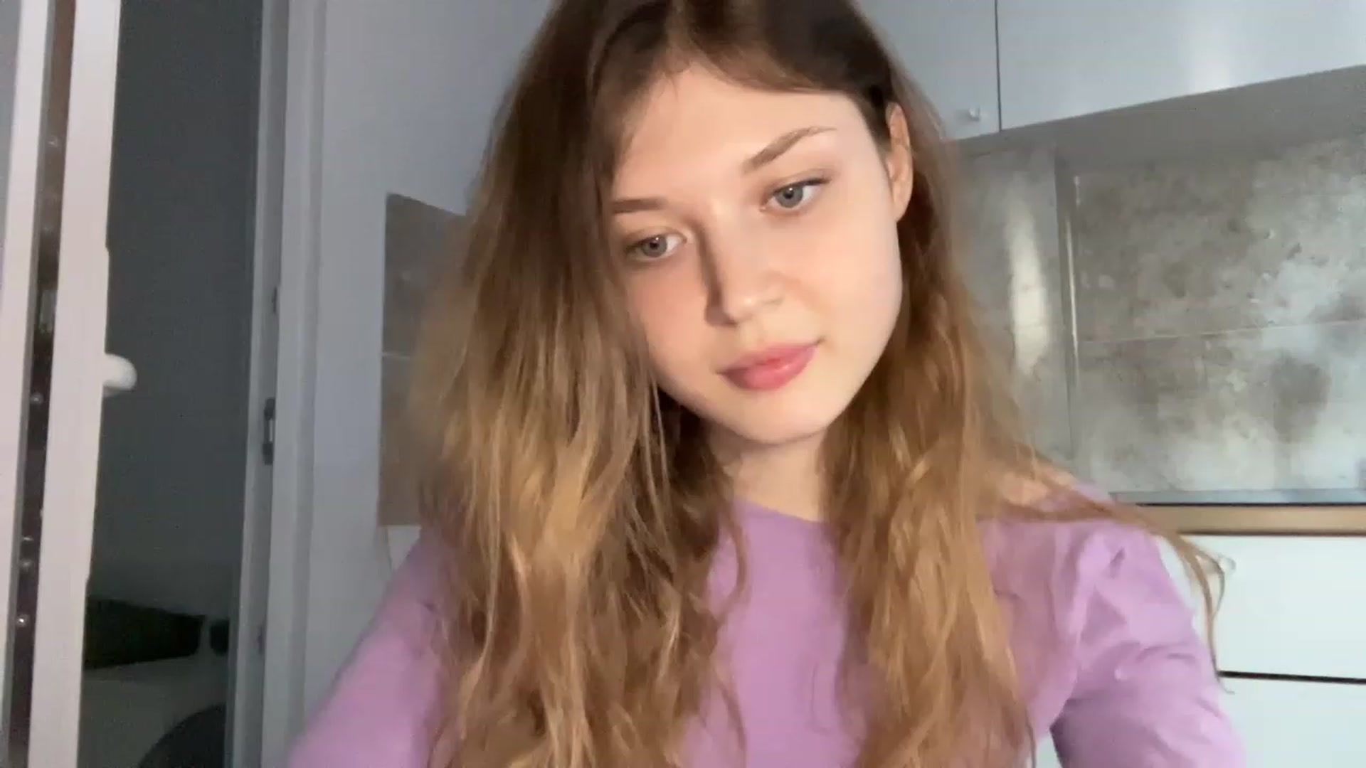 Gallery image thumbnail from Coconut_dream's myfreecams stream on, 06/03/2023, 16:41 image 13 of 20