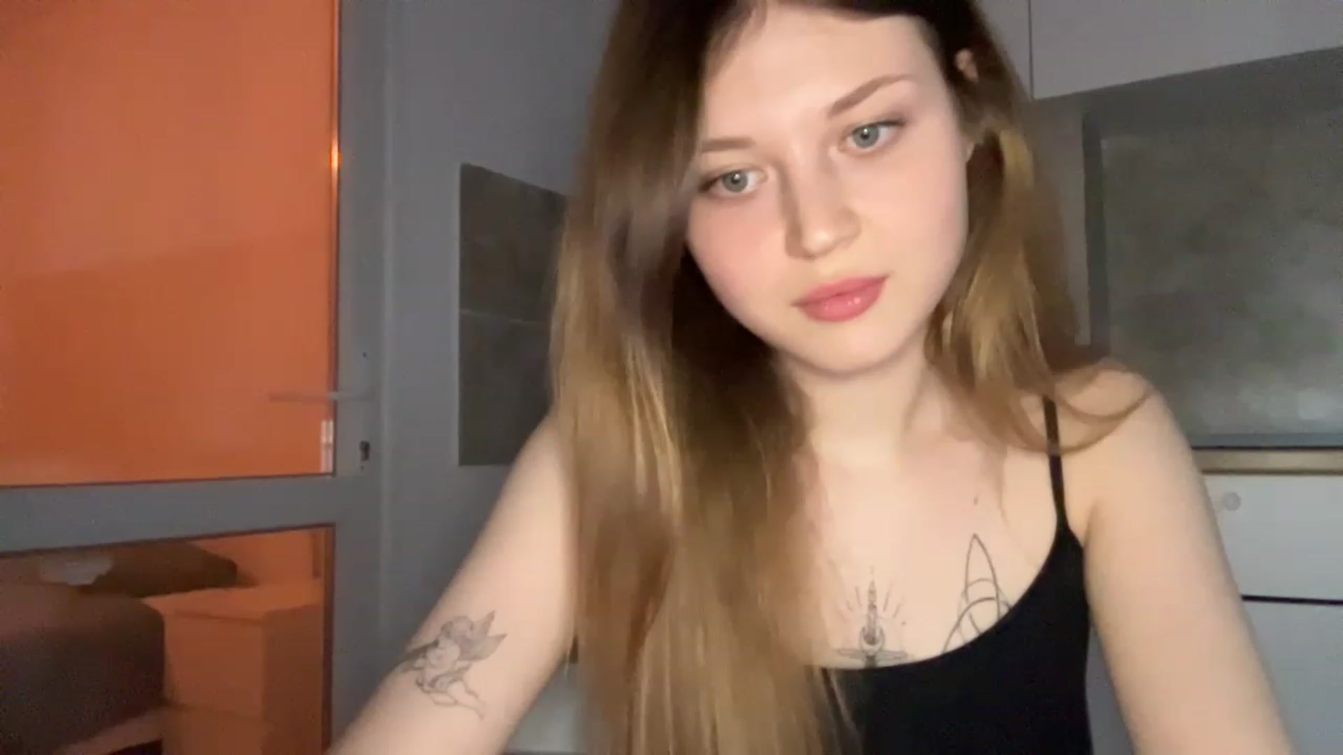 Gallery image thumbnail from Coconut_dream's myfreecams stream on, 06/04/2023, 18:17 image 14 of 20