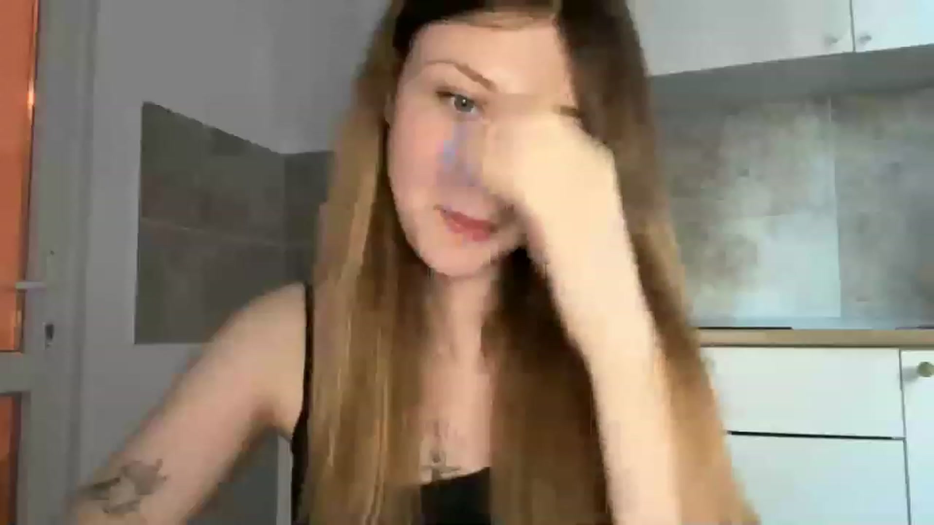 Gallery image thumbnail from Coconut_dream's myfreecams stream on, 06/04/2023, 18:17 image 7 of 20