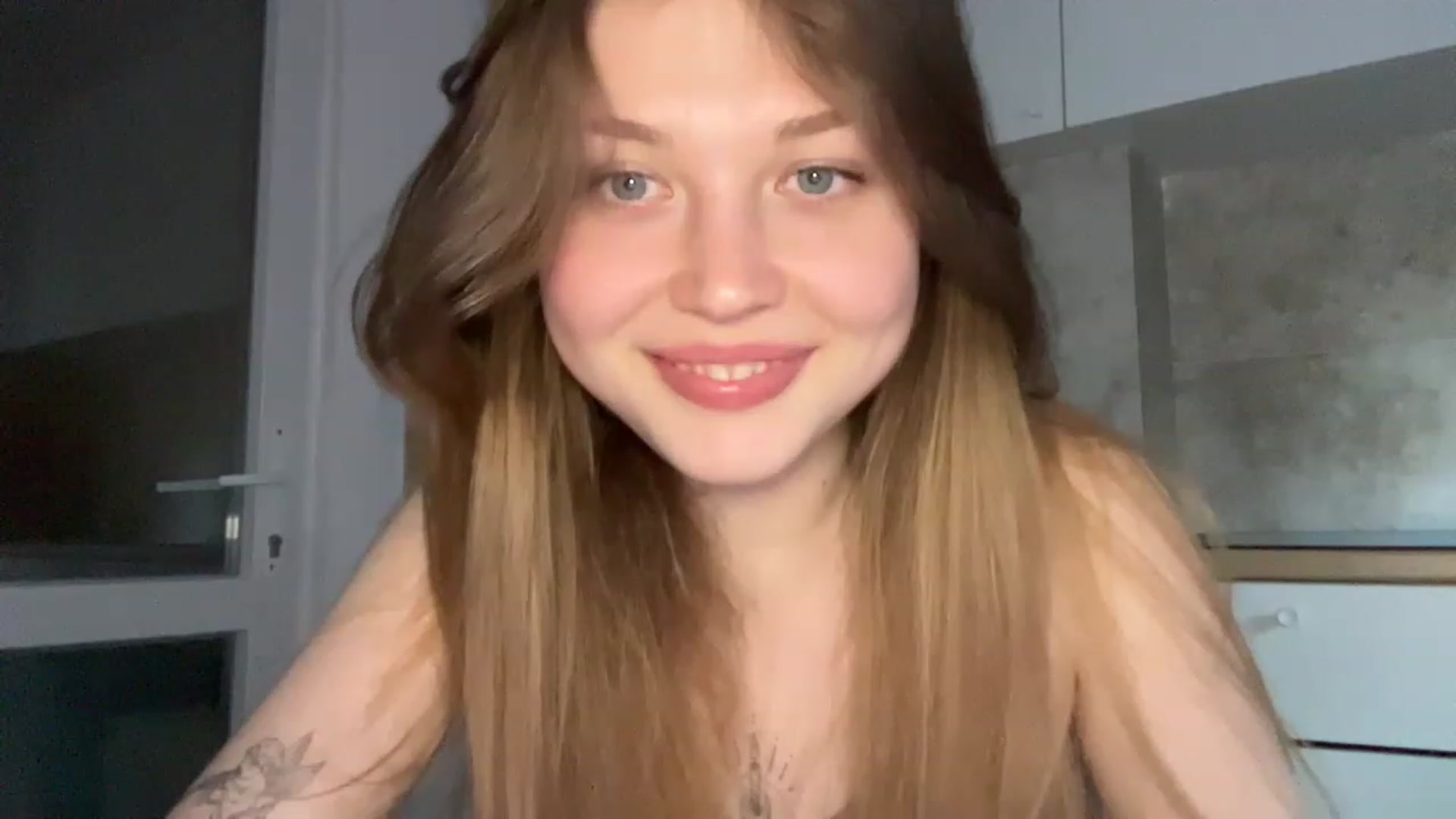 Gallery image thumbnail from Coconut_dream's myfreecams stream on, 06/05/2023, 18:04 image 5 of 20