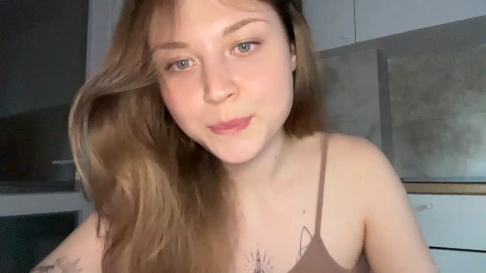 Gallery image thumbnail from Coconut_dream's myfreecams stream on, 06/05/2023, 18:04 image 6 of 20