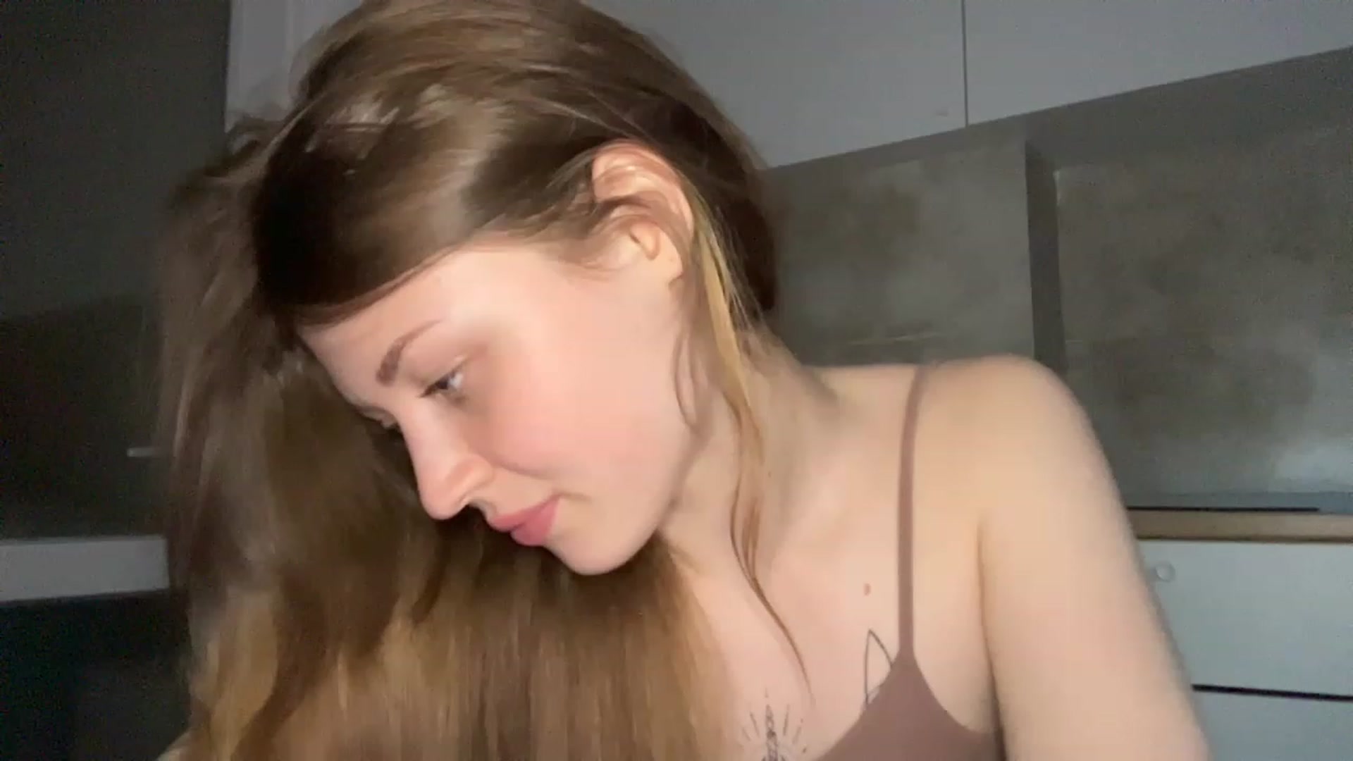 Gallery image thumbnail from Coconut_dream's myfreecams stream on, 06/05/2023, 18:04 image 14 of 20