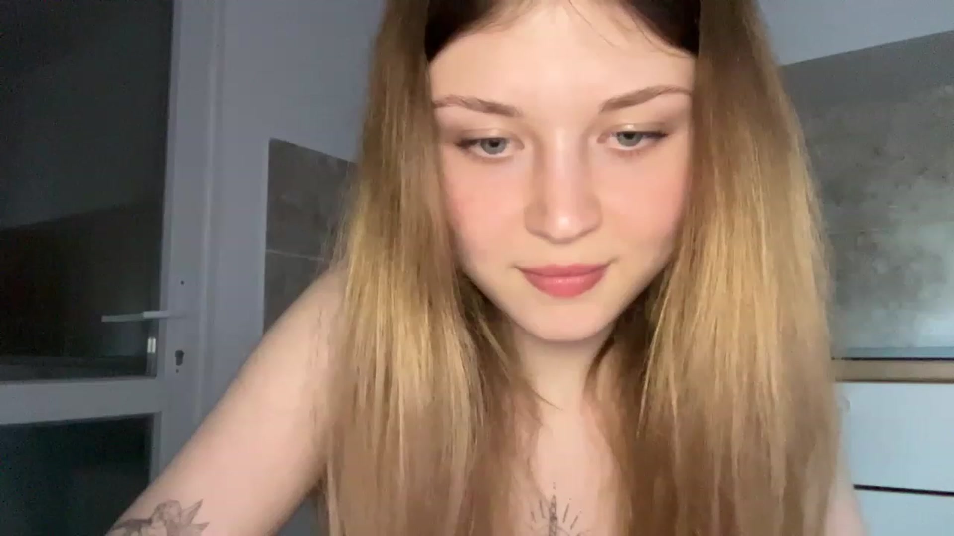 Gallery image thumbnail from Coconut_dream's myfreecams stream on, 06/05/2023, 18:04 image 4 of 20