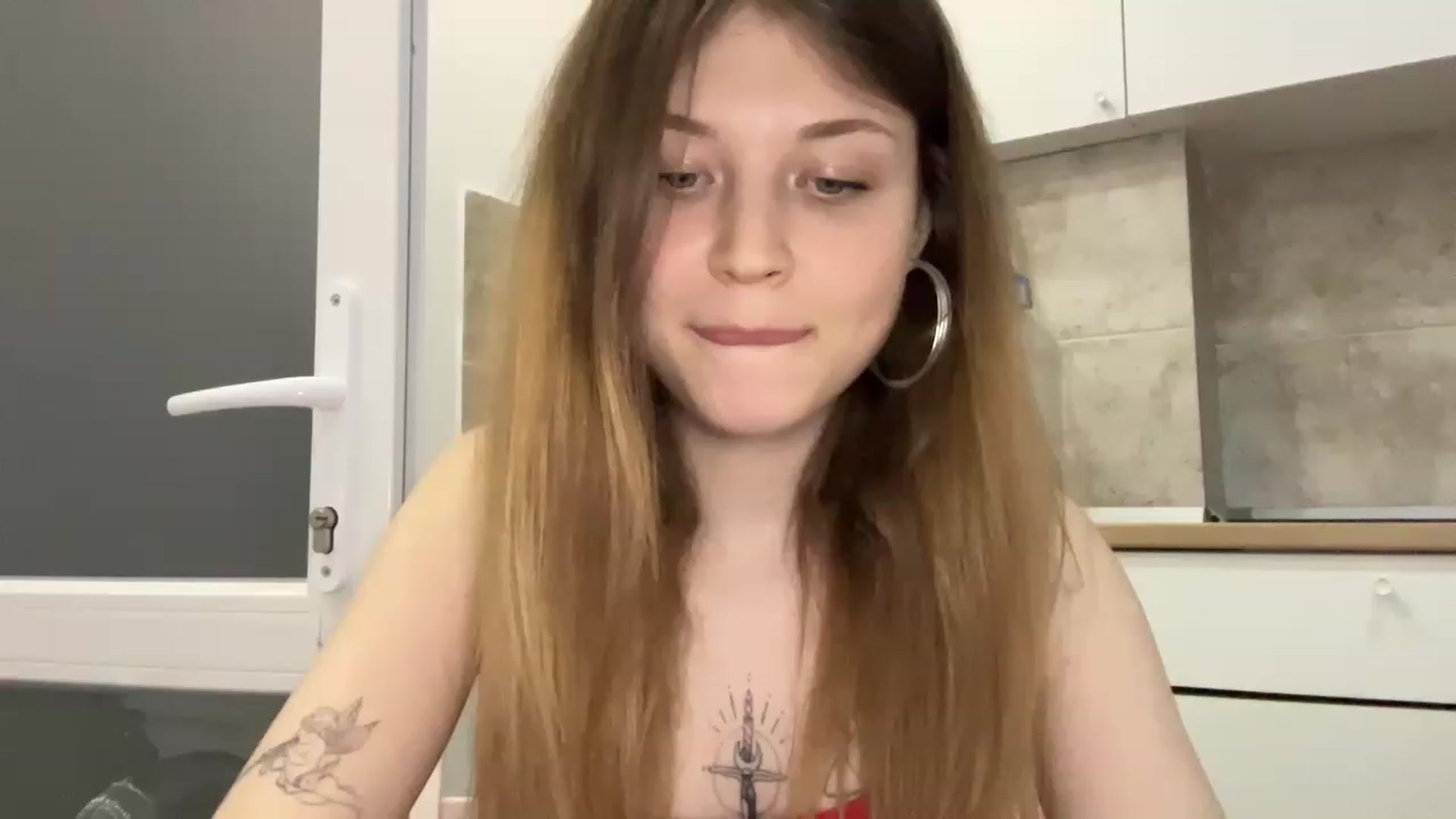 Gallery image thumbnail from Coconut_dream's myfreecams stream on, 06/08/2023, 16:22 image 19 of 20
