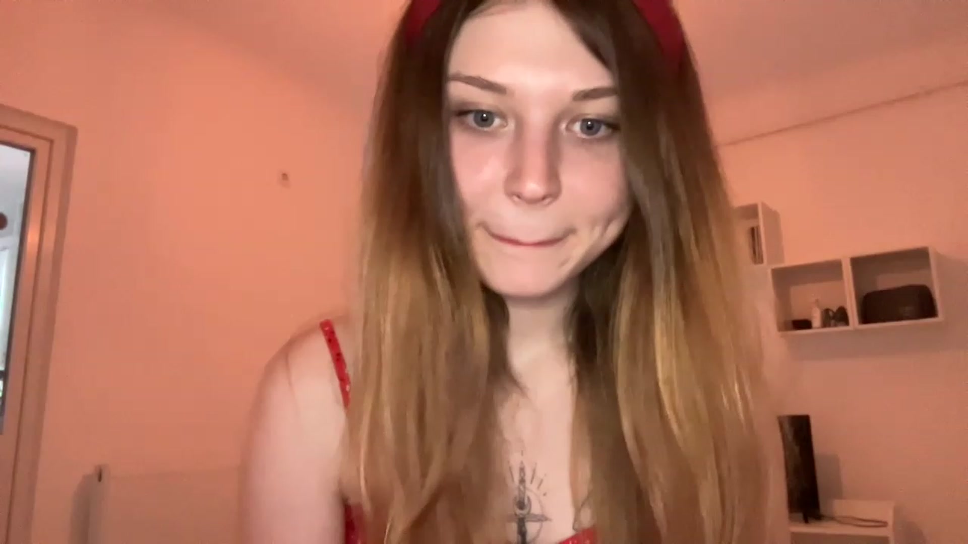 Gallery image thumbnail from Coconut_dream's myfreecams stream on, 06/09/2023, 16:05 image 5 of 20