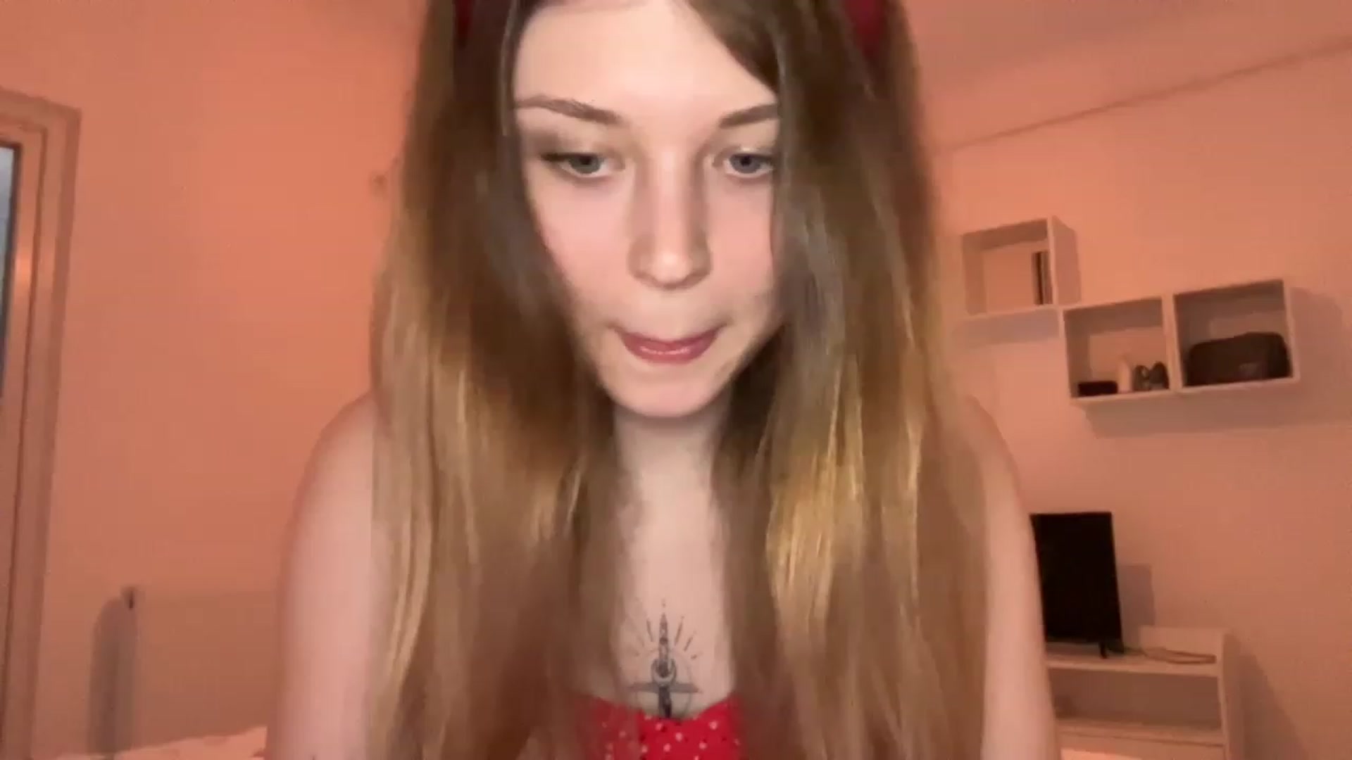 Gallery image thumbnail from Coconut_dream's myfreecams stream on, 06/09/2023, 17:45 image 2 of 20
